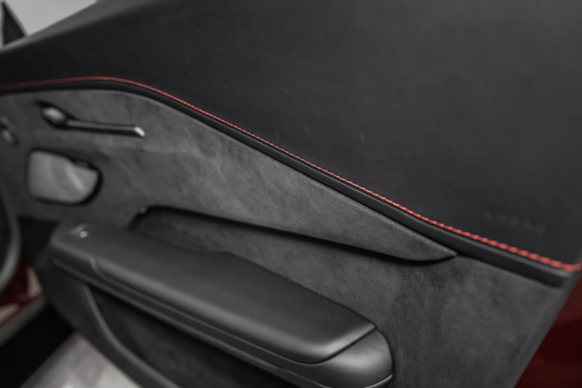 mph036_4190170421_New_2026_Aston_Martin_Vantage_S_Roadster_1784732743_0f79cc580e