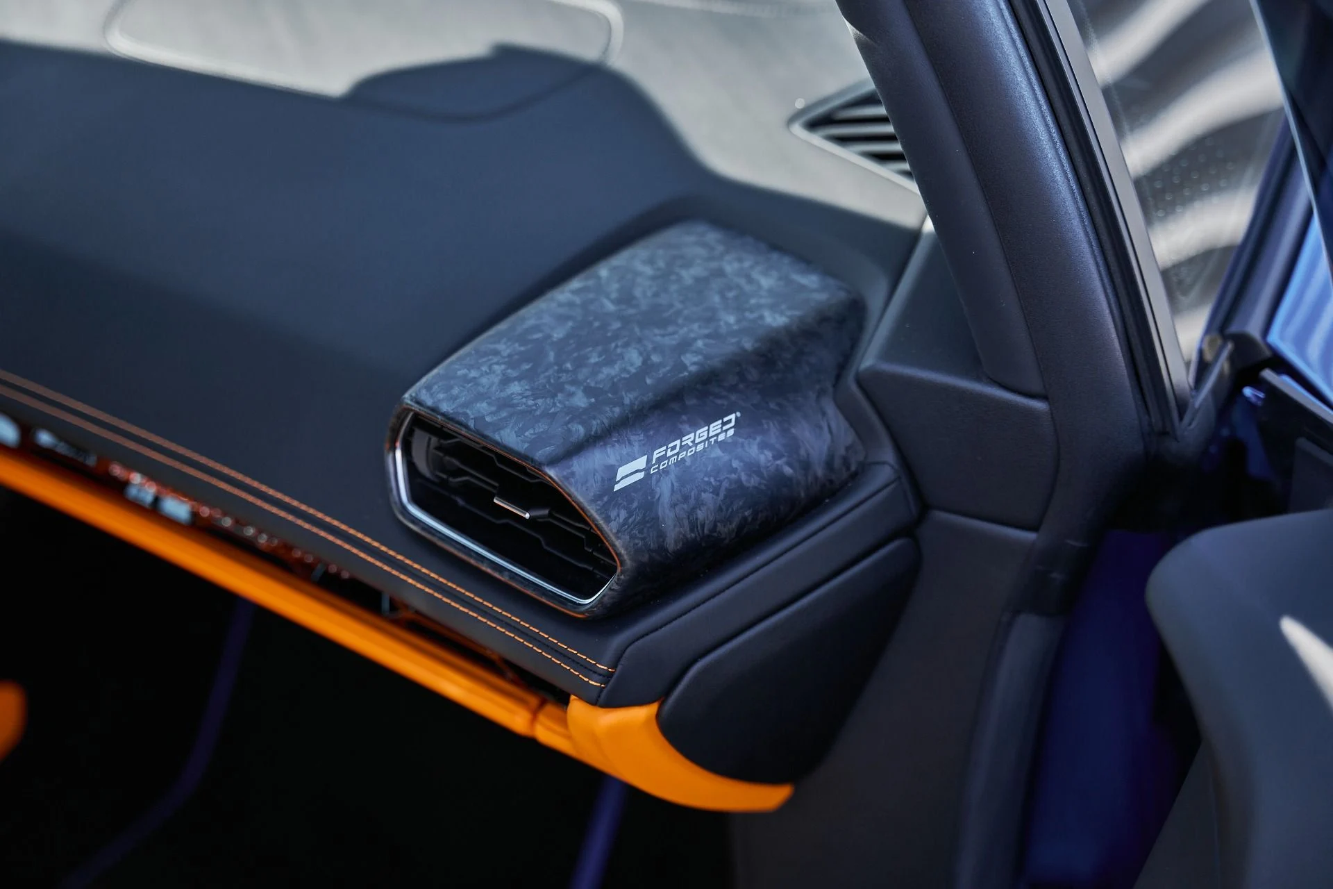 mph036_4191154963_Used_2020_Lamborghini_Huracan_EVO_Base_1766024339_59d7db5739