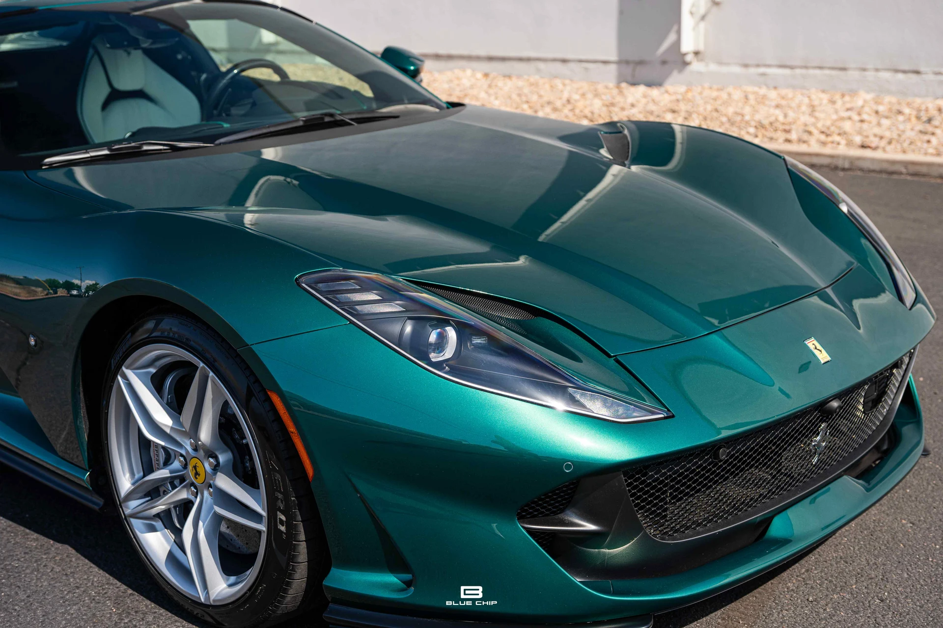 mph036_4211372592_6a612fff2e8bec60fc64aa6a_23798_202022_20_Ferrari_20812_20_GTS_20_Verde_20_British_37_5cb3f982c9