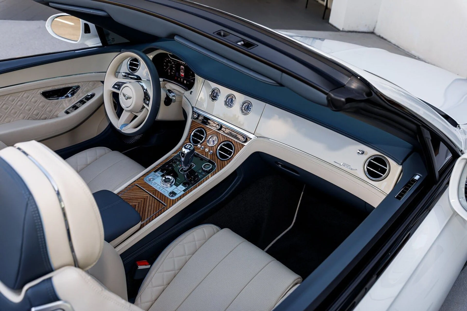 mph036_4215956439_0d3670ecb78aadea41b4328a66e44fbbx_062e6baa8e