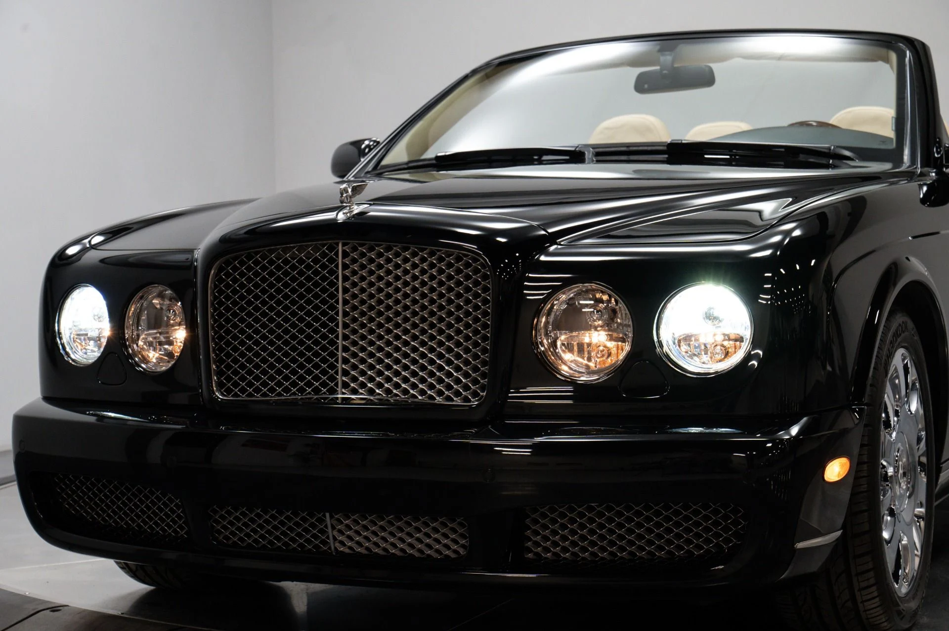 mph036_4222438693_Used_2007_Bentley_Azure_1753214683_985aea61a8
