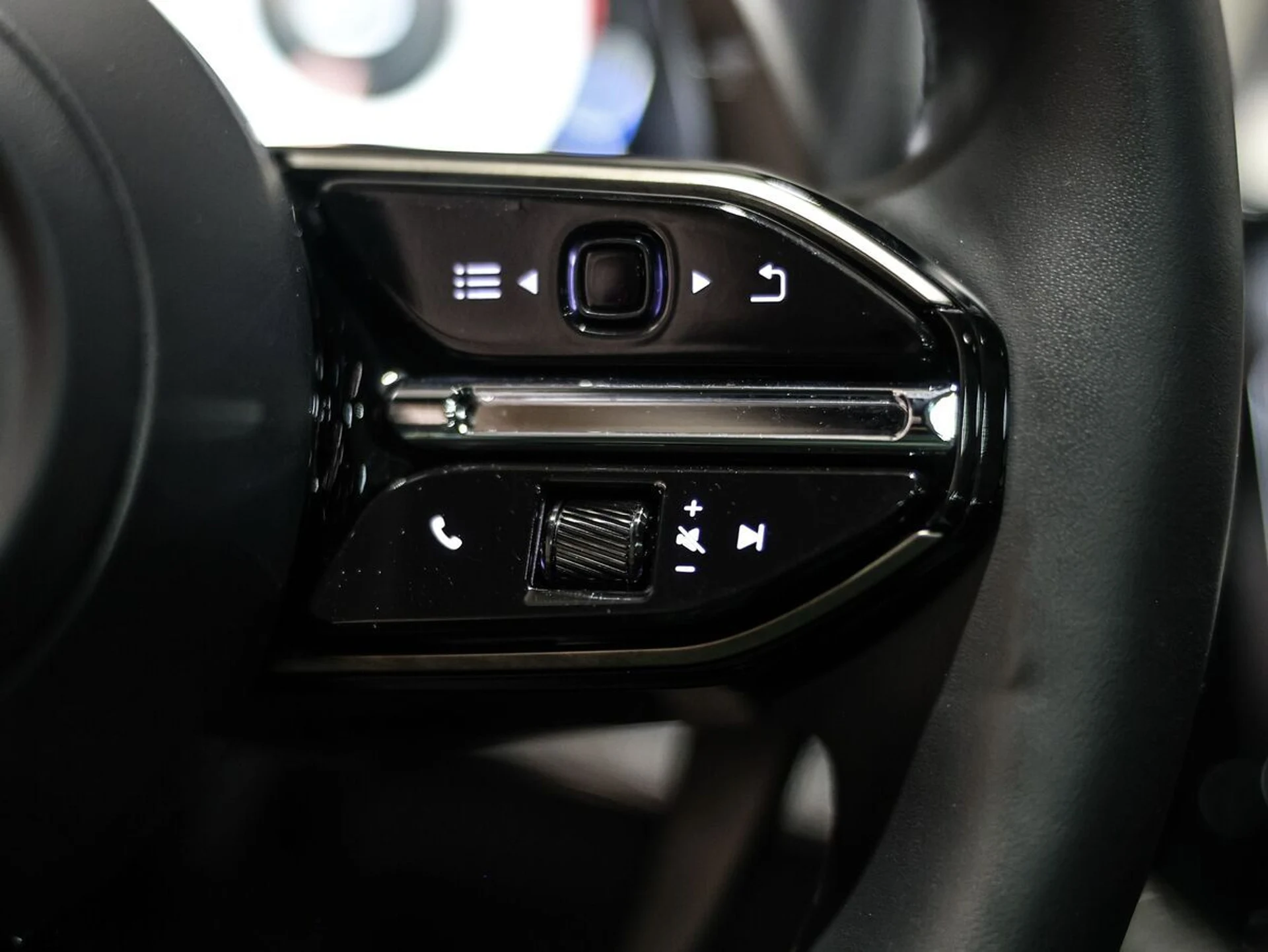 mph036_4245090710_stcr9g2n4iq2b7dug07ms1avykt2_ec7badf580