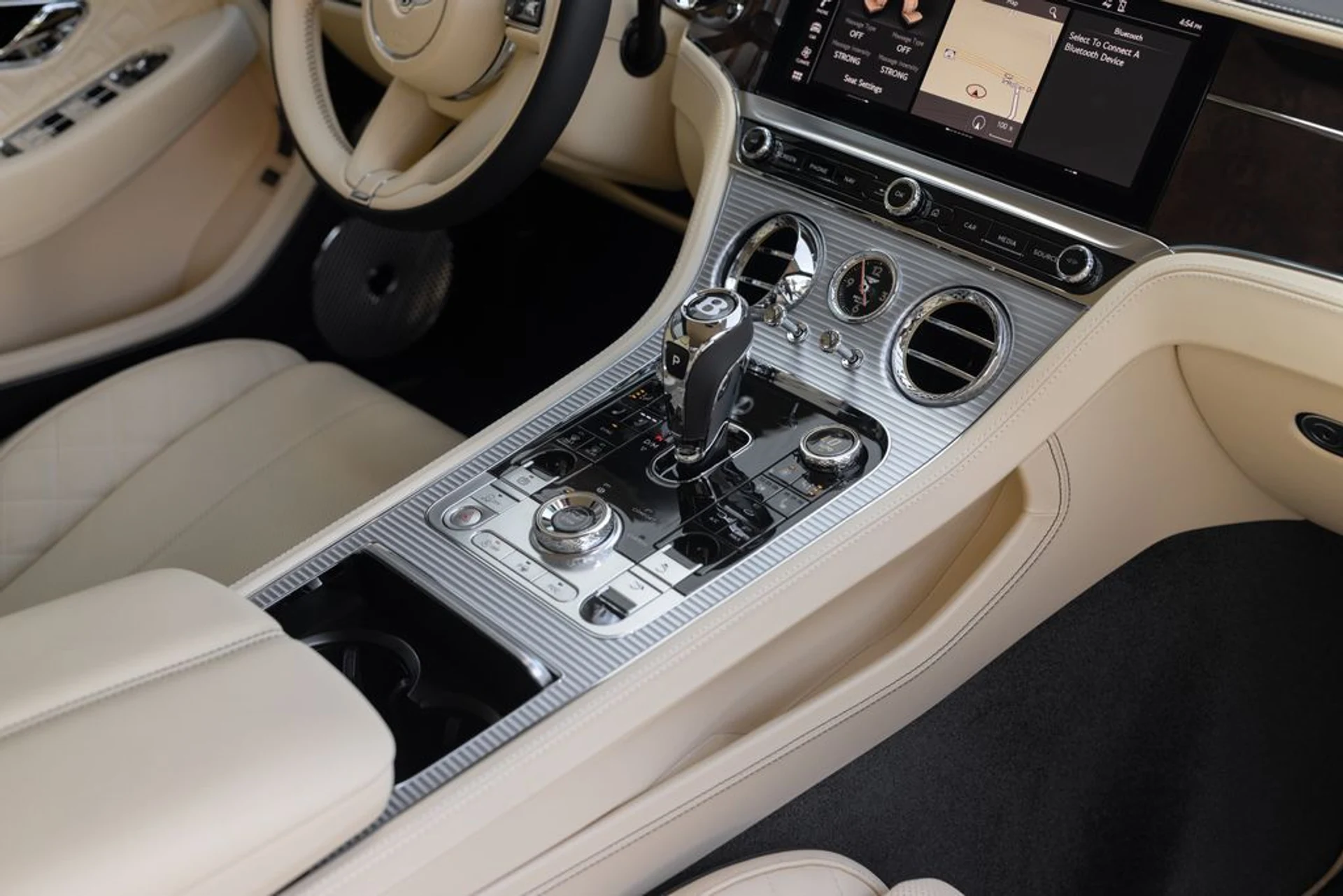 mph036_4249441840_0b77ff07010f02e384533fd72b34ec1dx_4d25eec751