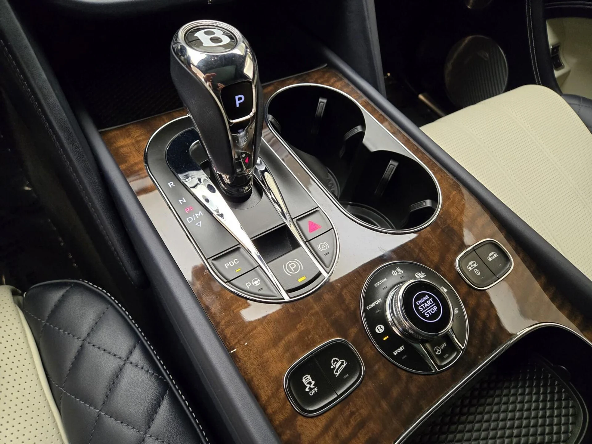 mph036_426054992_Used_2018_Bentley_Bentayga_W12_1776837887_c88309b202