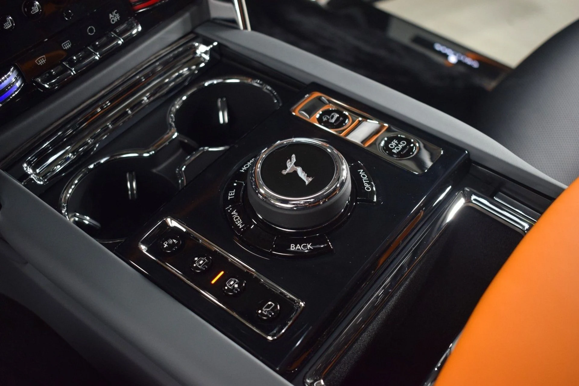 mph036_4270556638_0c9f6dae72a7fc27a4a343ec6b55819ax_f04713822f