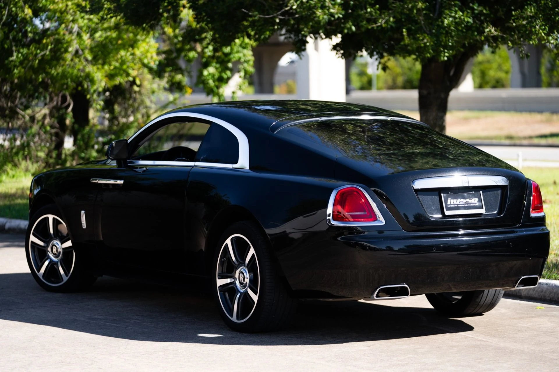 mph036_4270668192_Used_2014_Rolls_Royce_Wraith_1761760080_e1763884f4