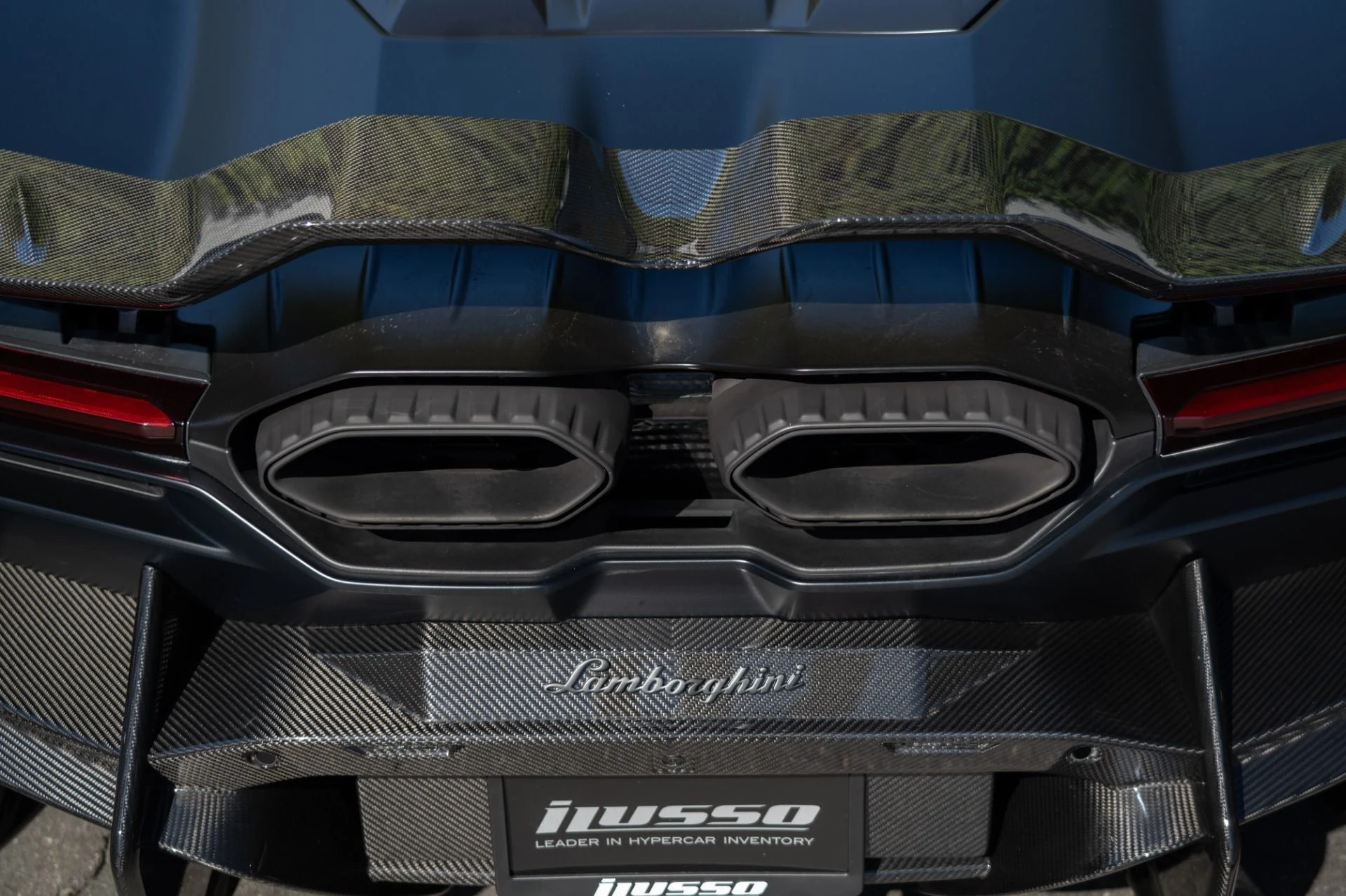 mph036_4275380588_Used_2024_Lamborghini_Revuelto_Mansory_1757354394_05930c54a0
