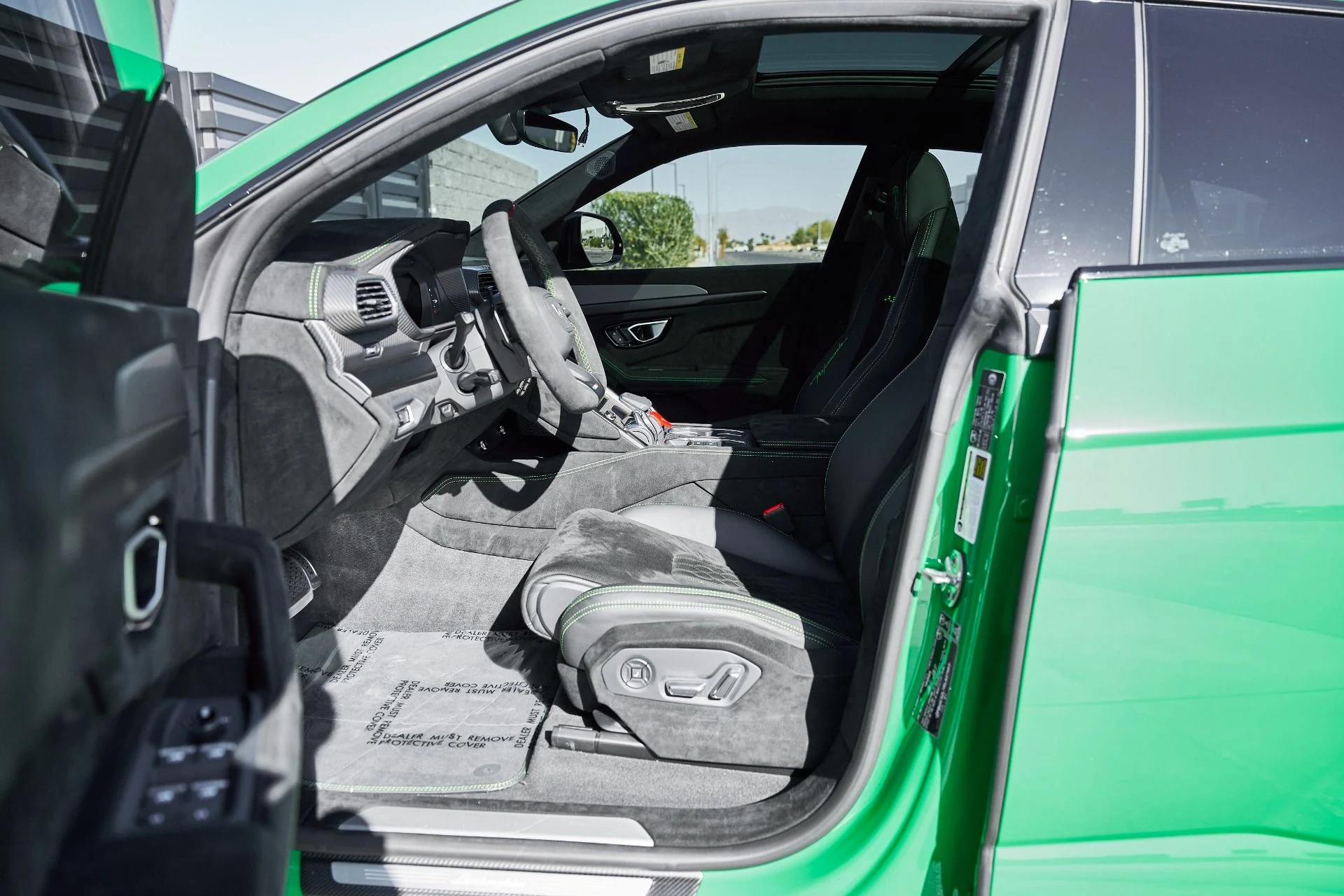 mph036_4283141324_Used_2024_Lamborghini_Urus_Performante_1770171862_be249719df