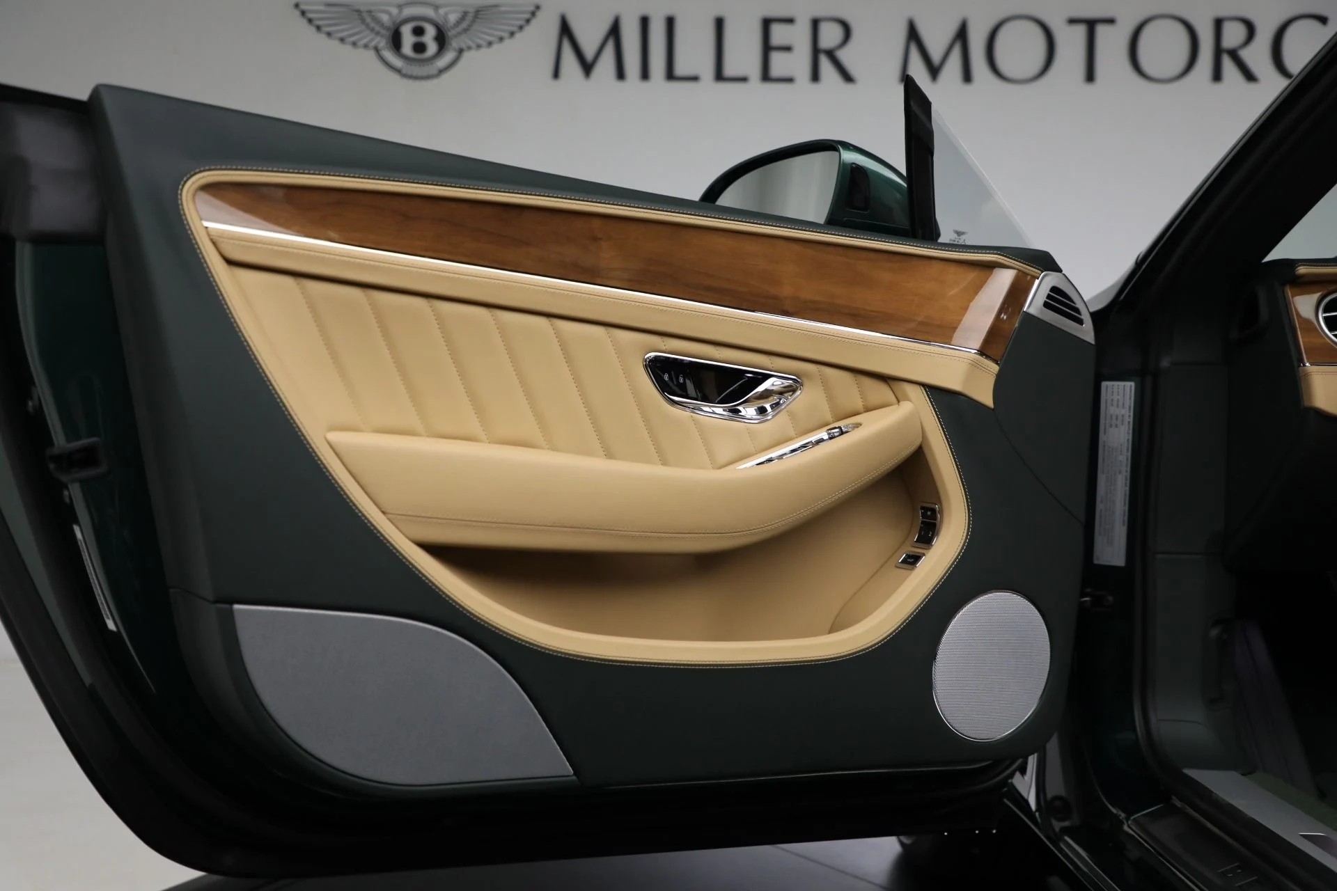 mph036_437450110_New_2024_Bentley_Continental_GTC_Edition_8_bd56cd165f
