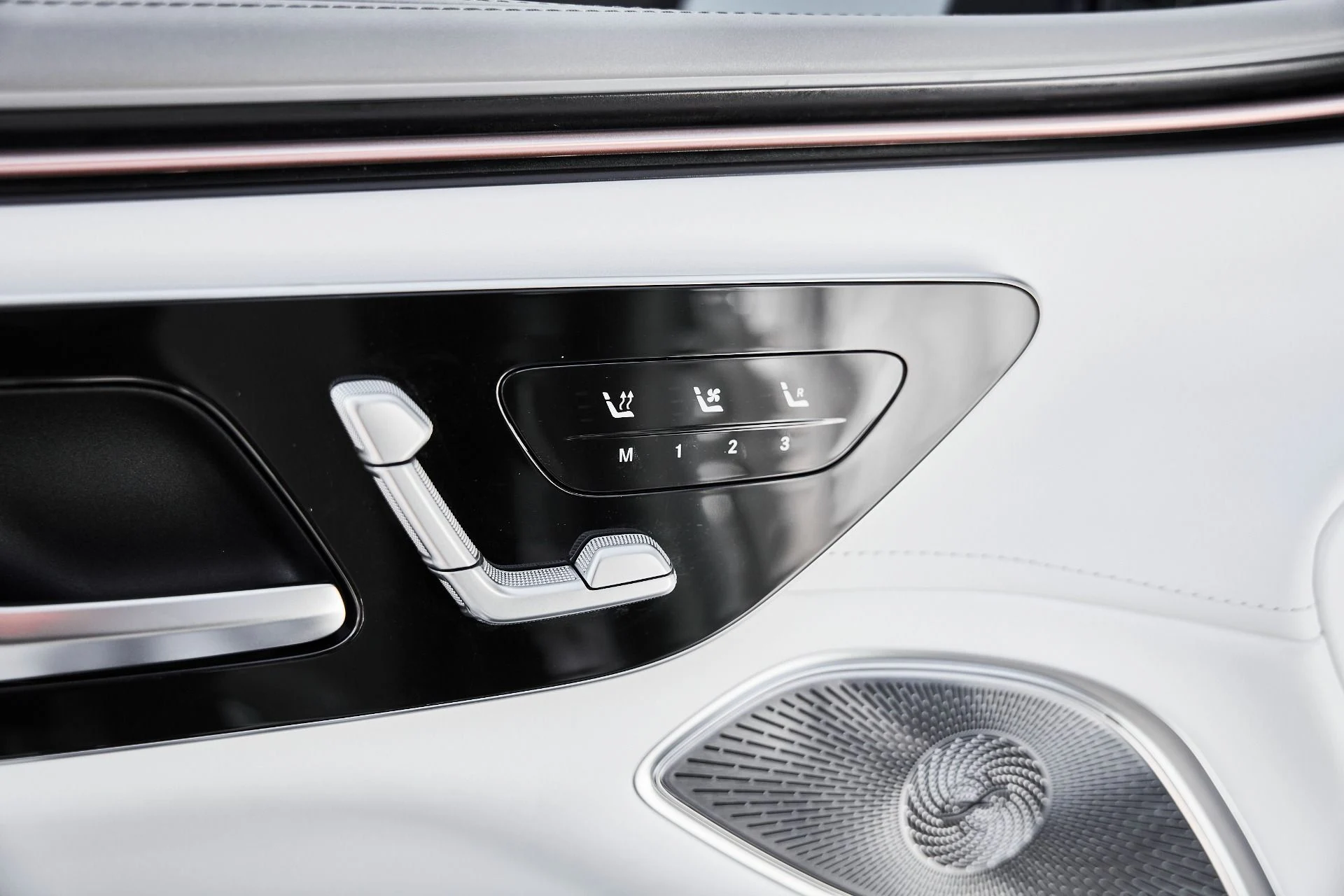 mph036_445325265_Used_2024_Mercedes_Benz_EQS_Maybach_EQS_680_1774575193_10401842ce