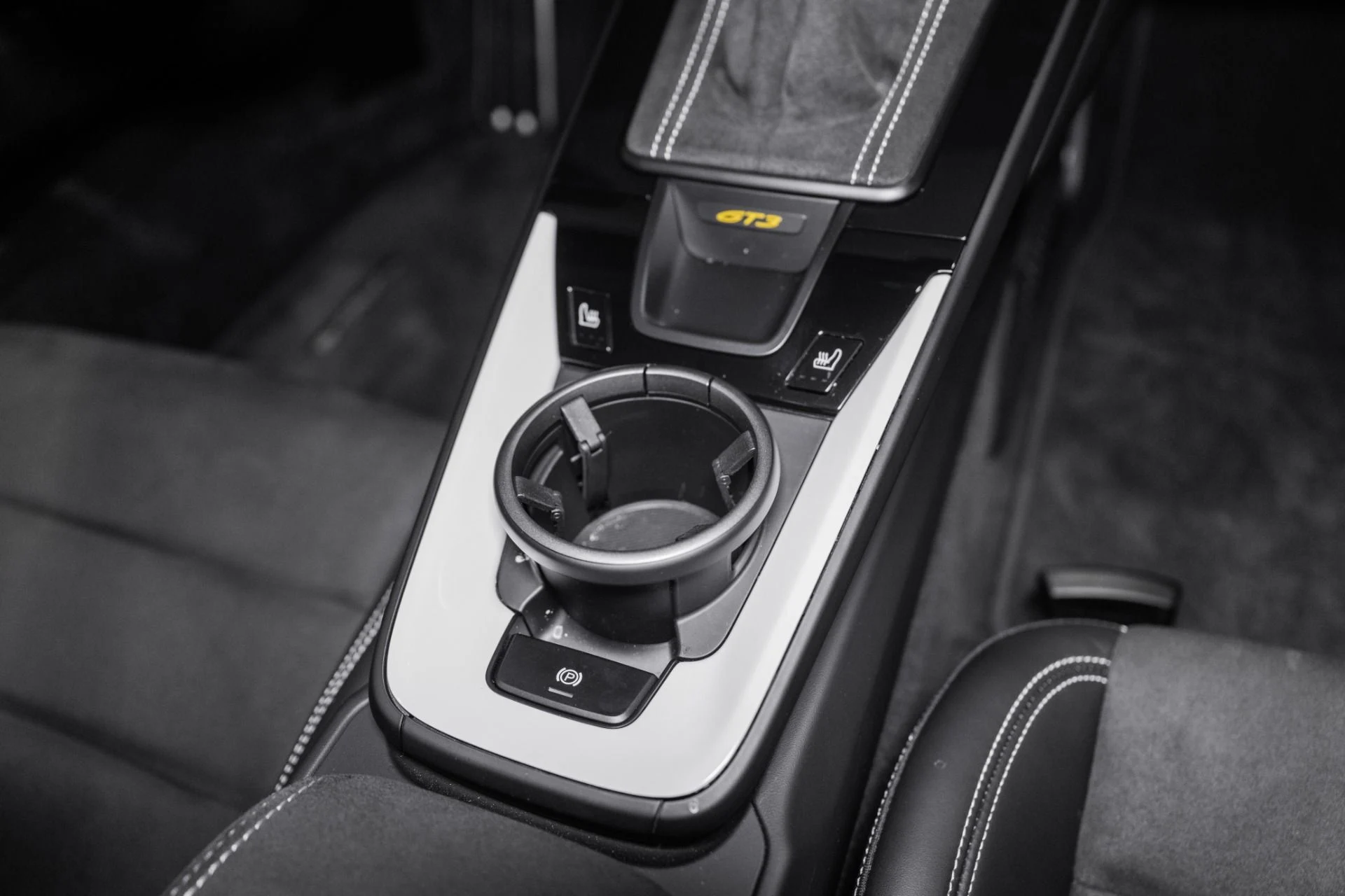 mph036_446725660_Used_2022_Porsche_911_GT_3_1767714919_7ede207c68