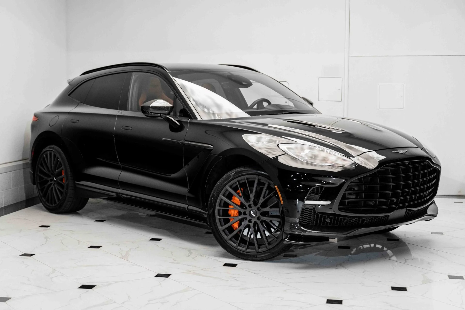mph036_454888629_Used_2023_Aston_Martin_DBX_707_1729954912_64fd27892d