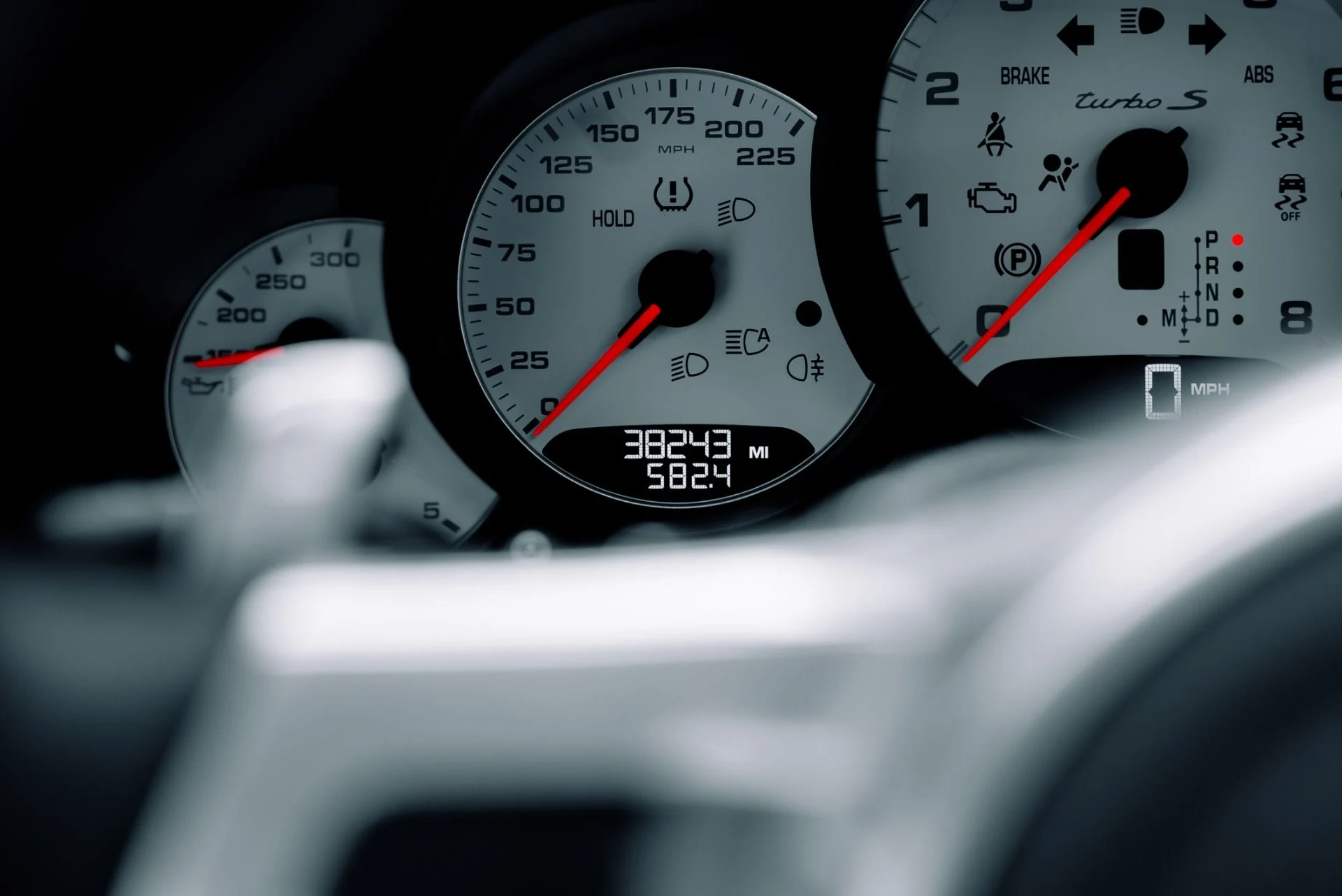 mph036_456431610_Used_2014_Porsche_911_Turbo_S_1764615196_cd28a1f3e7