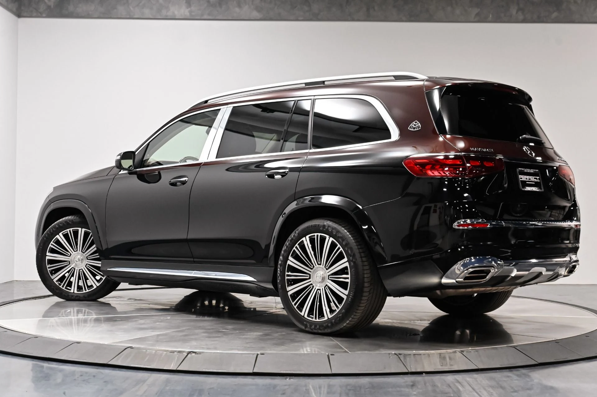 mph036_466798103_Used_2024_Mercedes_Benz_GLS_Maybach_GLS_600_4_MATIC_1789504682_62b5f4d846