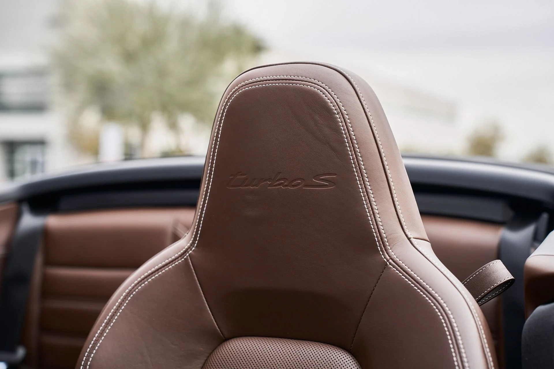 mph036_477110186_Used_2021_Porsche_911_Turbo_S_1763157474_0b5d6d02f7