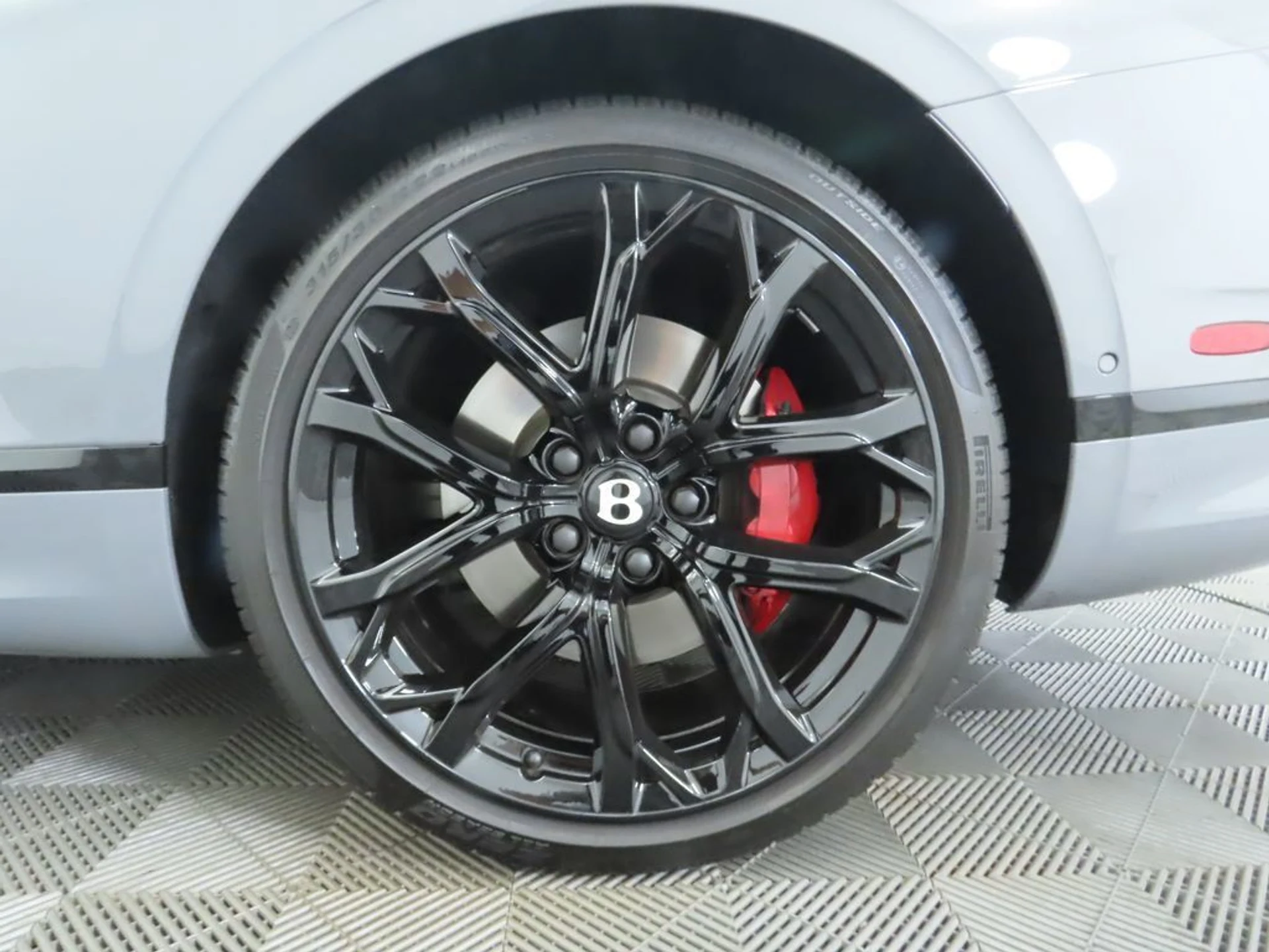 mph036_477903773_used_2024_bentley_continental_gtsconvertible_8119_22944109_37_1024_0253811107