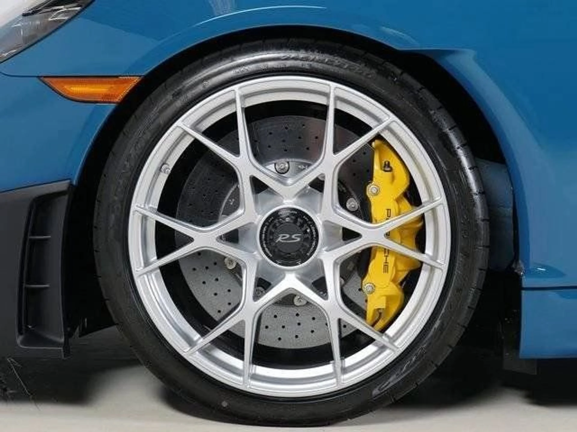 mph036_483394538_a0f2c653e98049adae14b9093e17f593_791f448a32