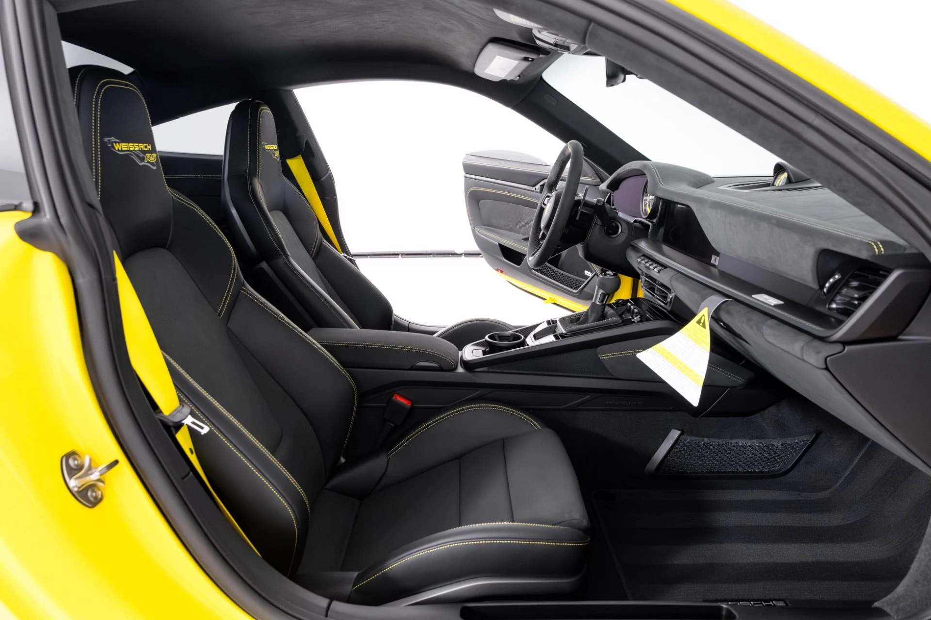 mph036_483745599_Used_2024_Porsche_911_GT_3_RS_1770767538_93b887a931