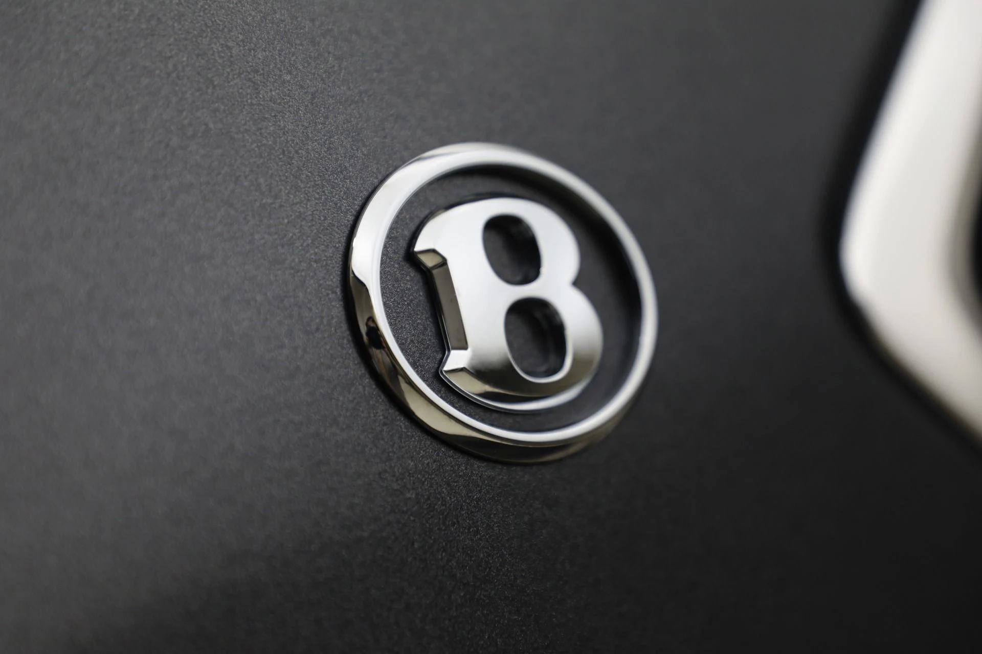 mph036_484075311_New_2025_Bentley_Bentayga_EWB_Mulliner_V8_5186794495