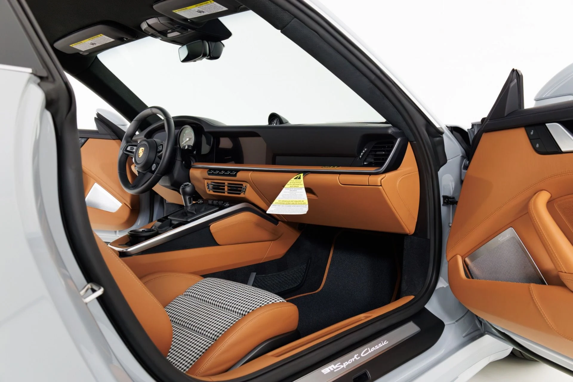 mph036_496047385_Used_2023_Porsche_911_Sport_Classic_1775497645_3444d3ee5c