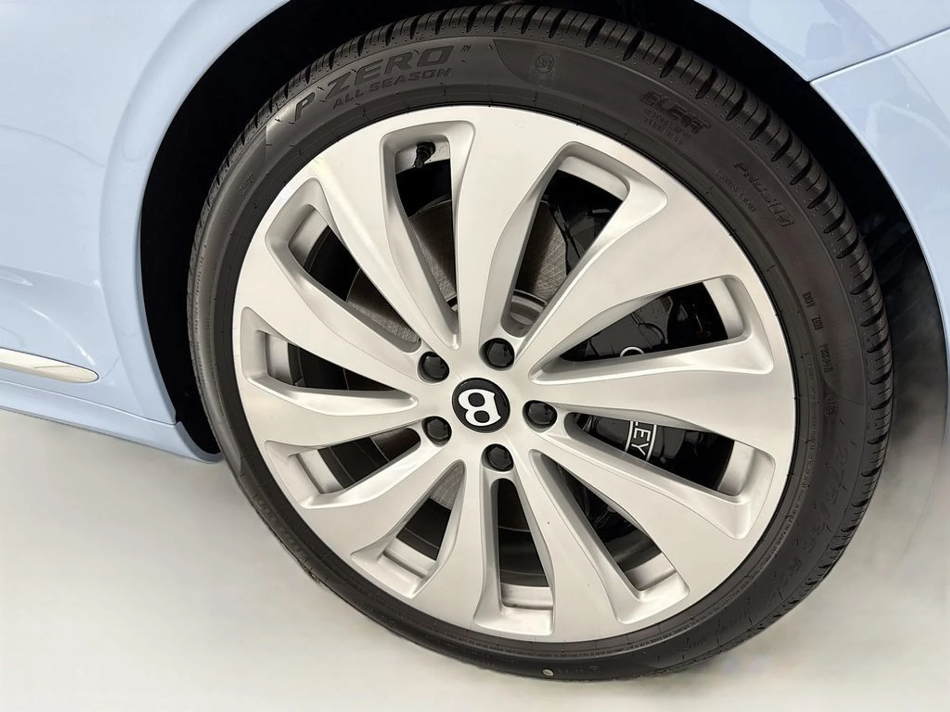 mph036_500850416_new_2026_bentley_continental_gtc_8119_23033468_37_1024_809646f6cb