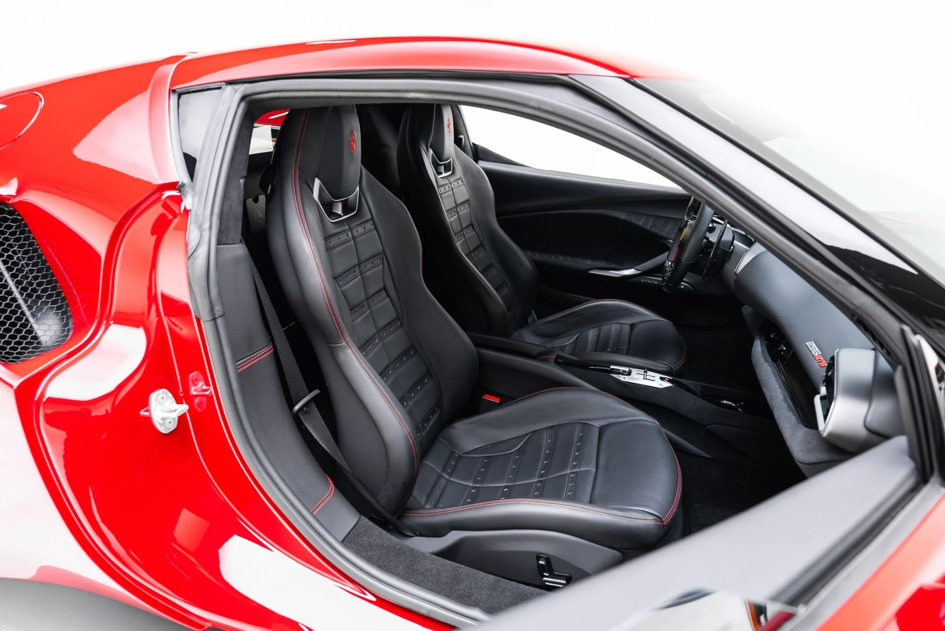 mph036_501175340_Used_2022_Ferrari_296_GTB_1768331939_e6b07e4aa1