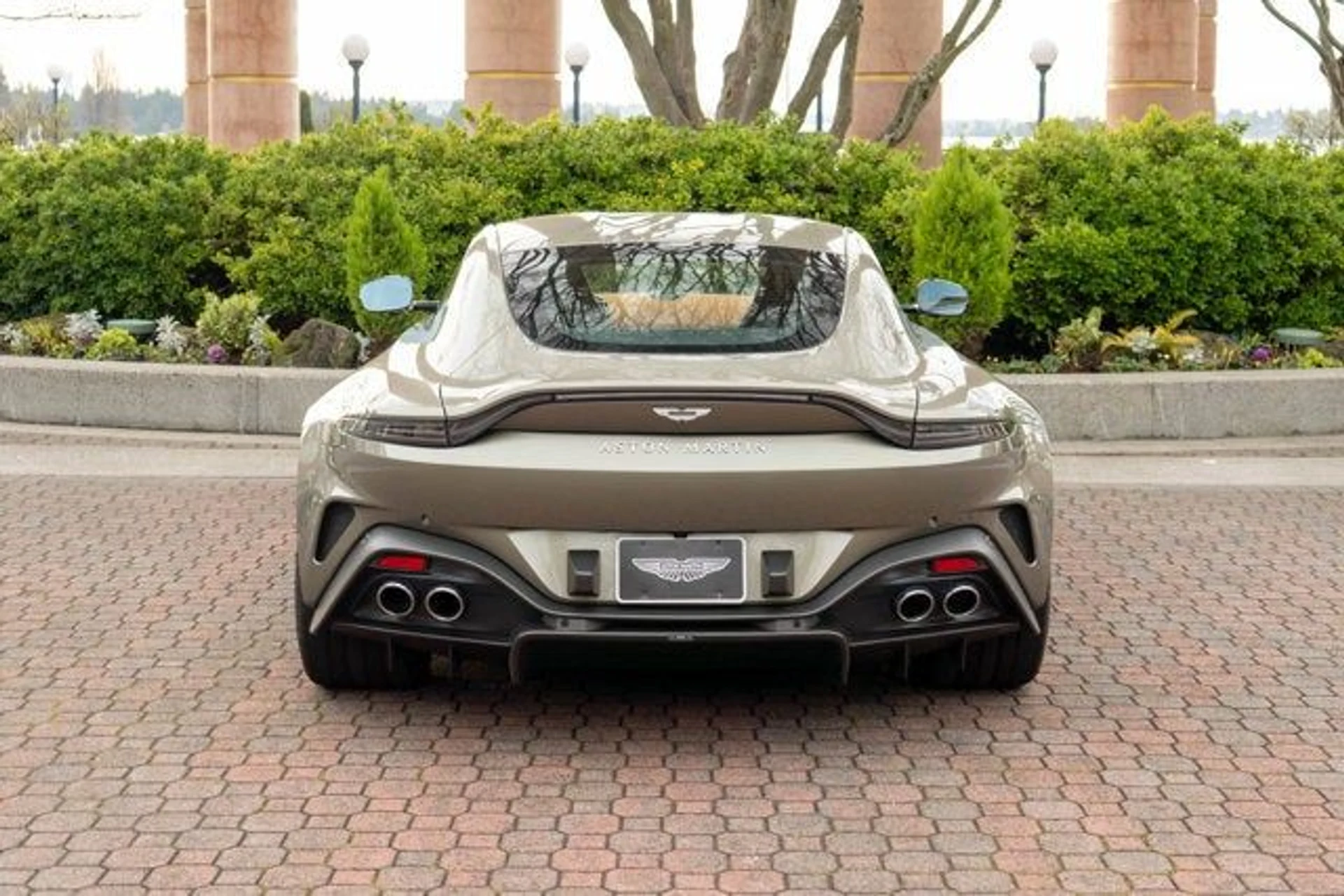 mph036_523319508_37_e8365ce497