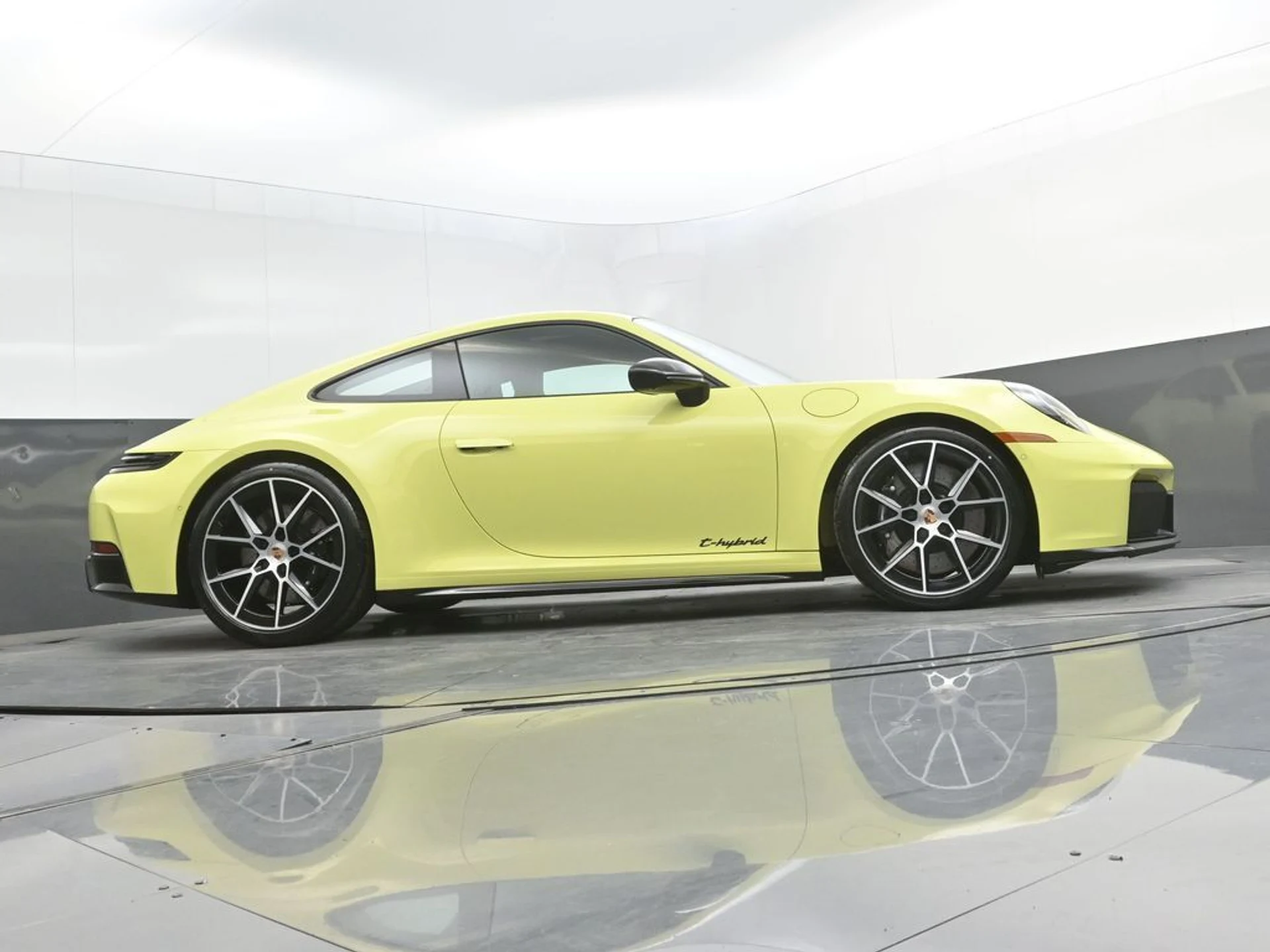 mph036_527345830_5db2c63c498edd38185a7038d1f10666x_7b93335006