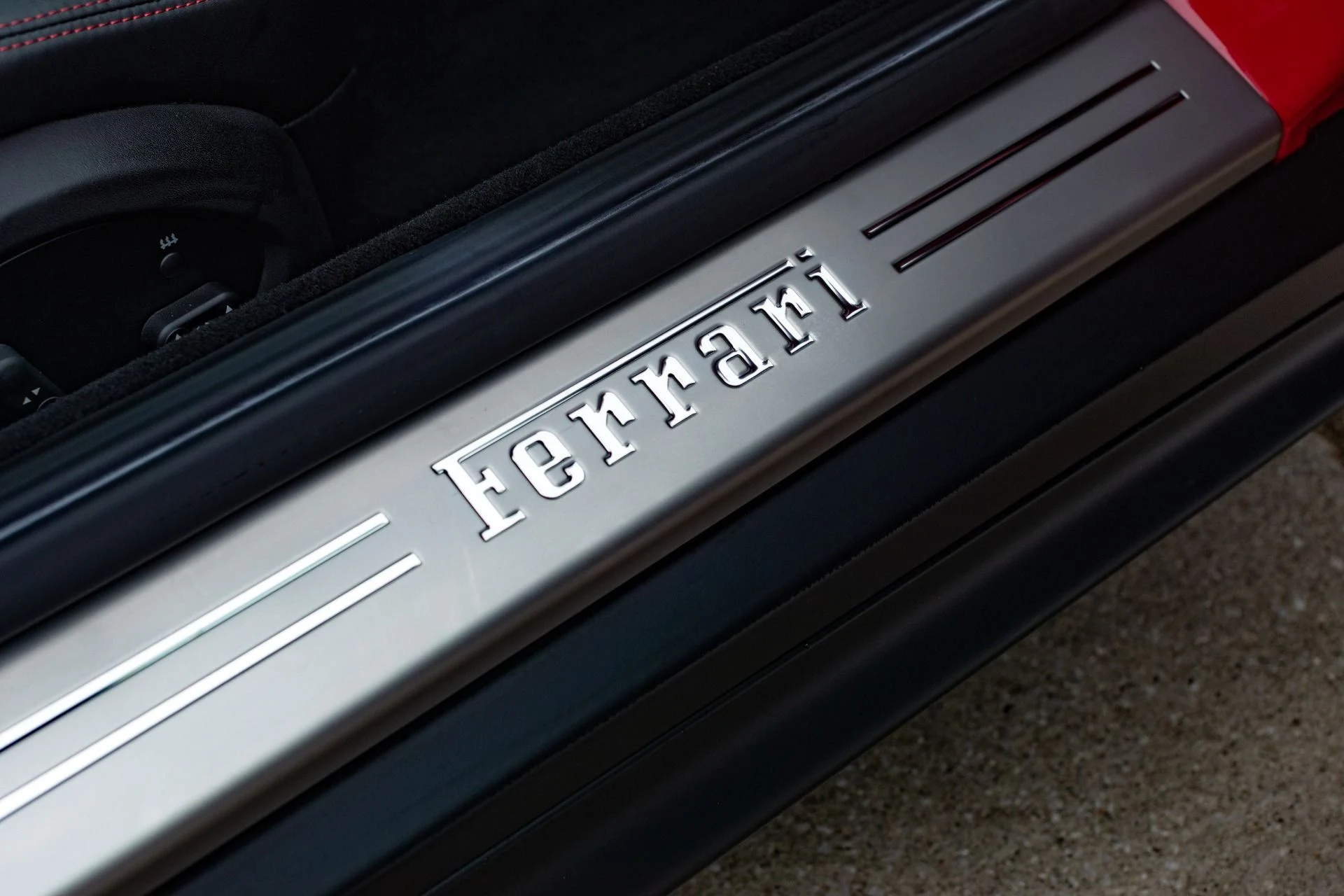 mph036_530736614_Used_2020_Ferrari_812_Superfast_1765217828_5cc0e770f6