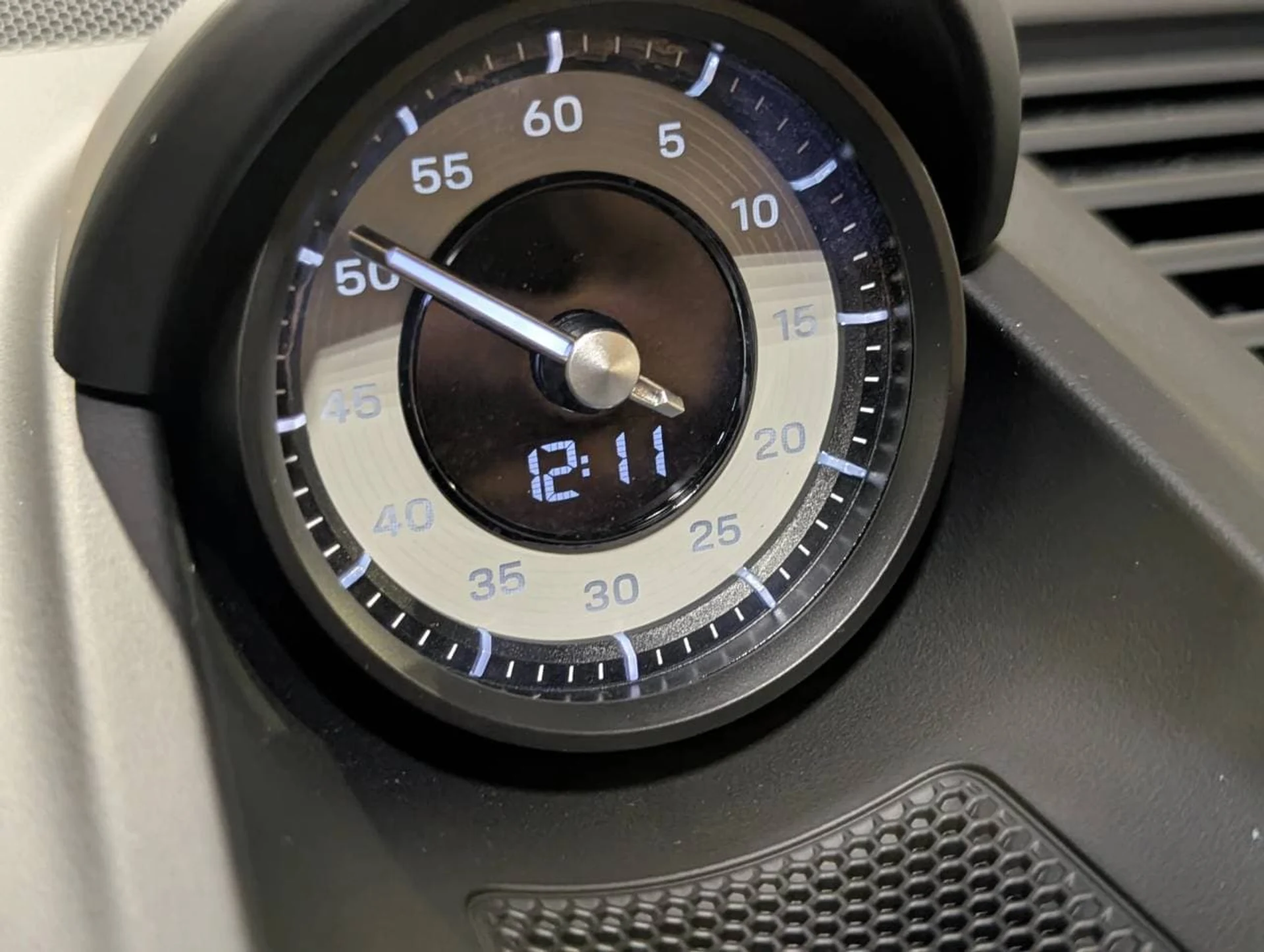 mph036_539777035_5560114d5f4d12ffcdd50e610f878979x_0e86b55b12