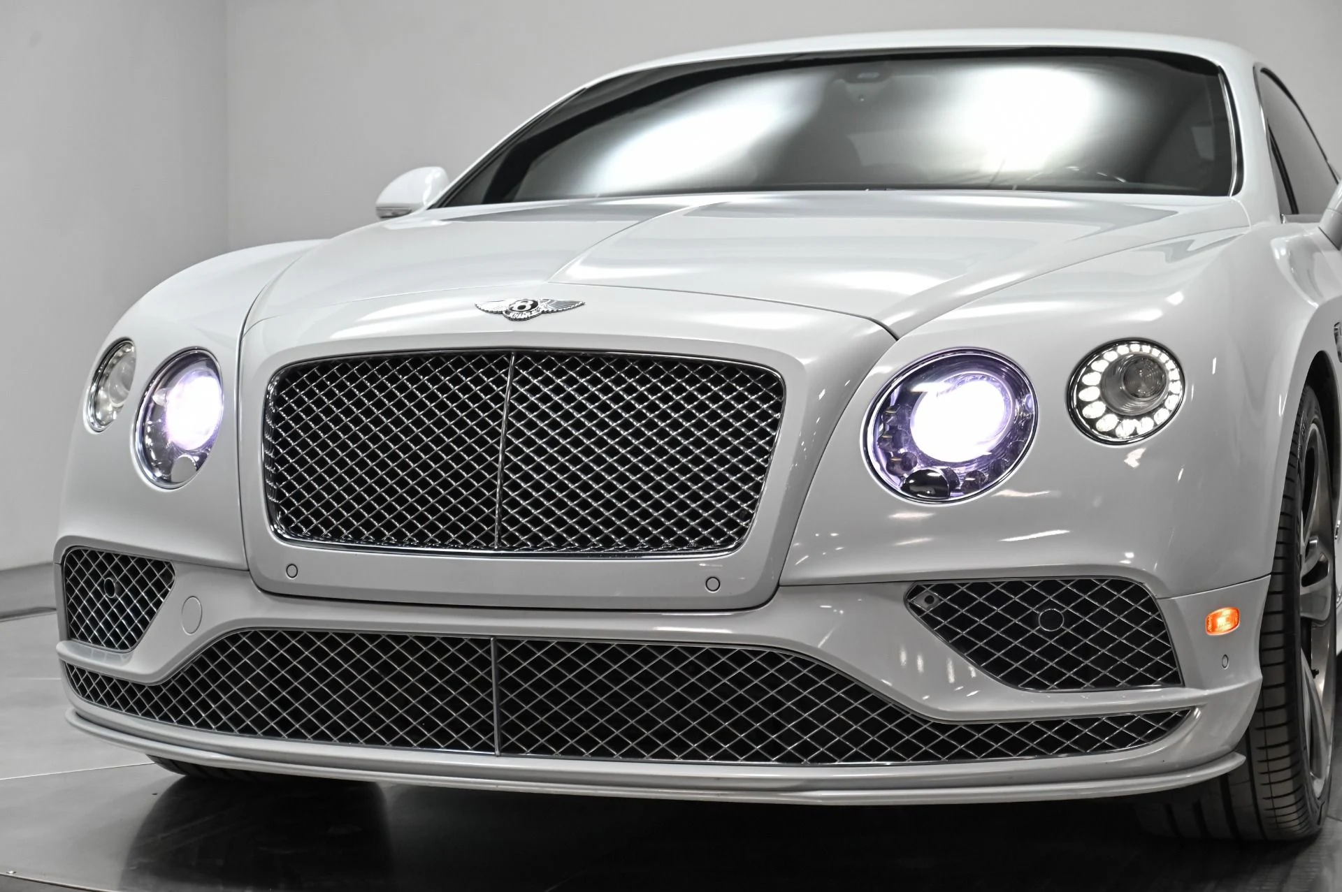 mph036_559426611_Used_2016_Bentley_Continental_GT_Speed_1754415924_17ddb80467
