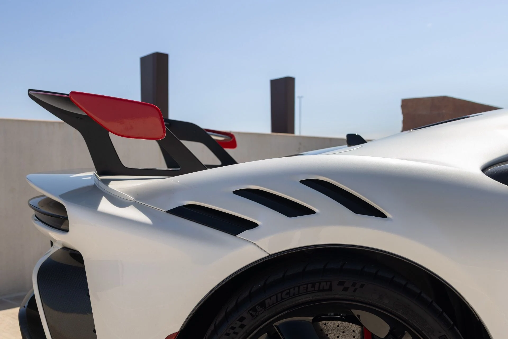 mph036_566553018_Used_2025_Ferrari_SF_90_XX_Stradale_1791844295_2551702aef