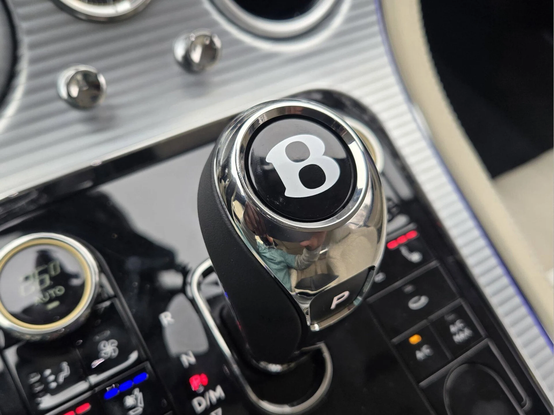 mph036_567296886_044adf16fe47a5ccafe100bf85730e55x_703eadcbbb