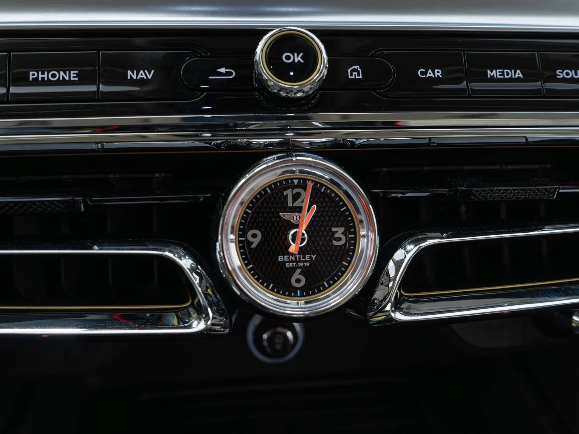 mph036_567319153_20f6e6354a9606e04f016b4e5717bb57_a3ee2d99f1