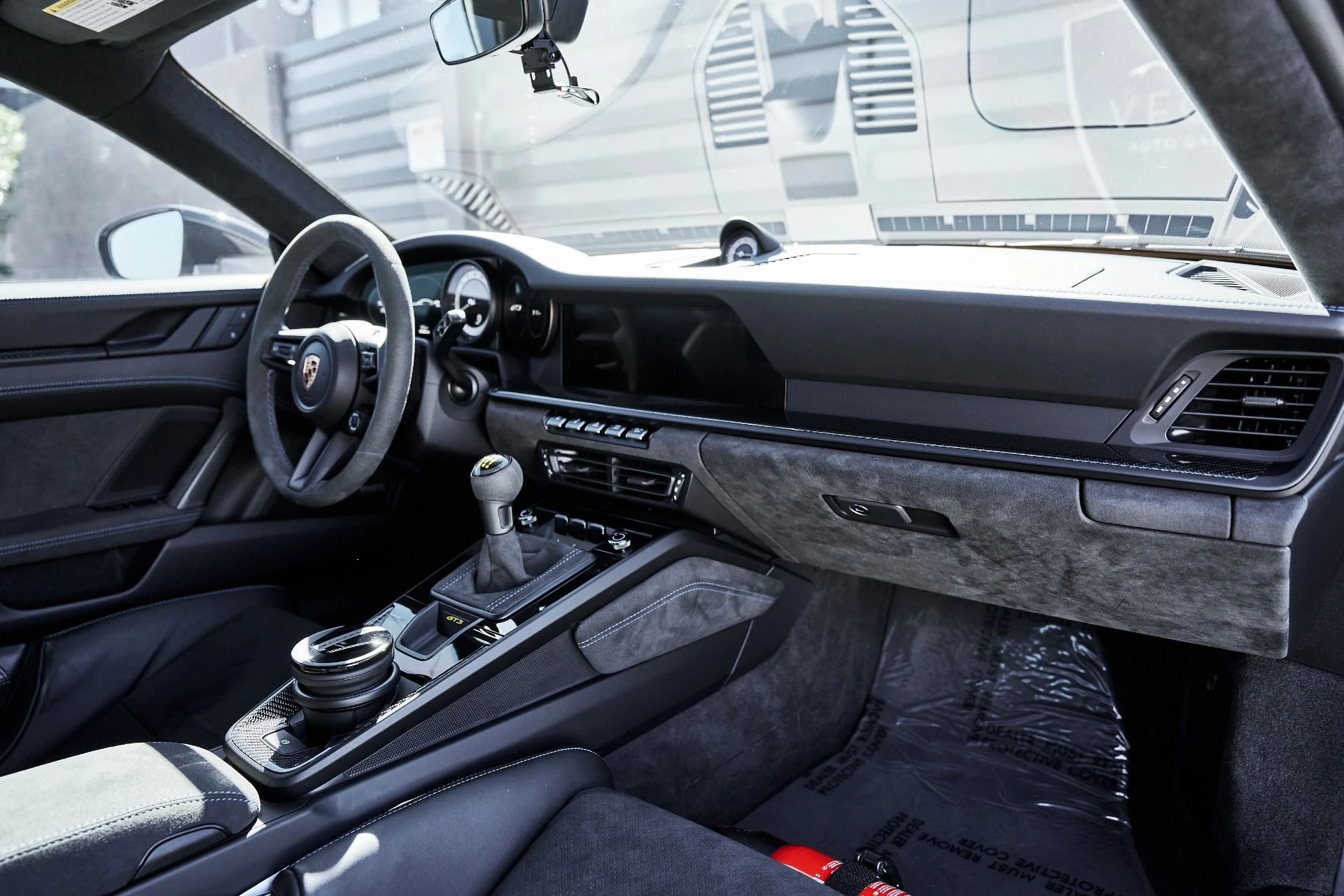 mph036_570148959_Used_2024_Porsche_911_GT_3_1774056885_175d60cd3f