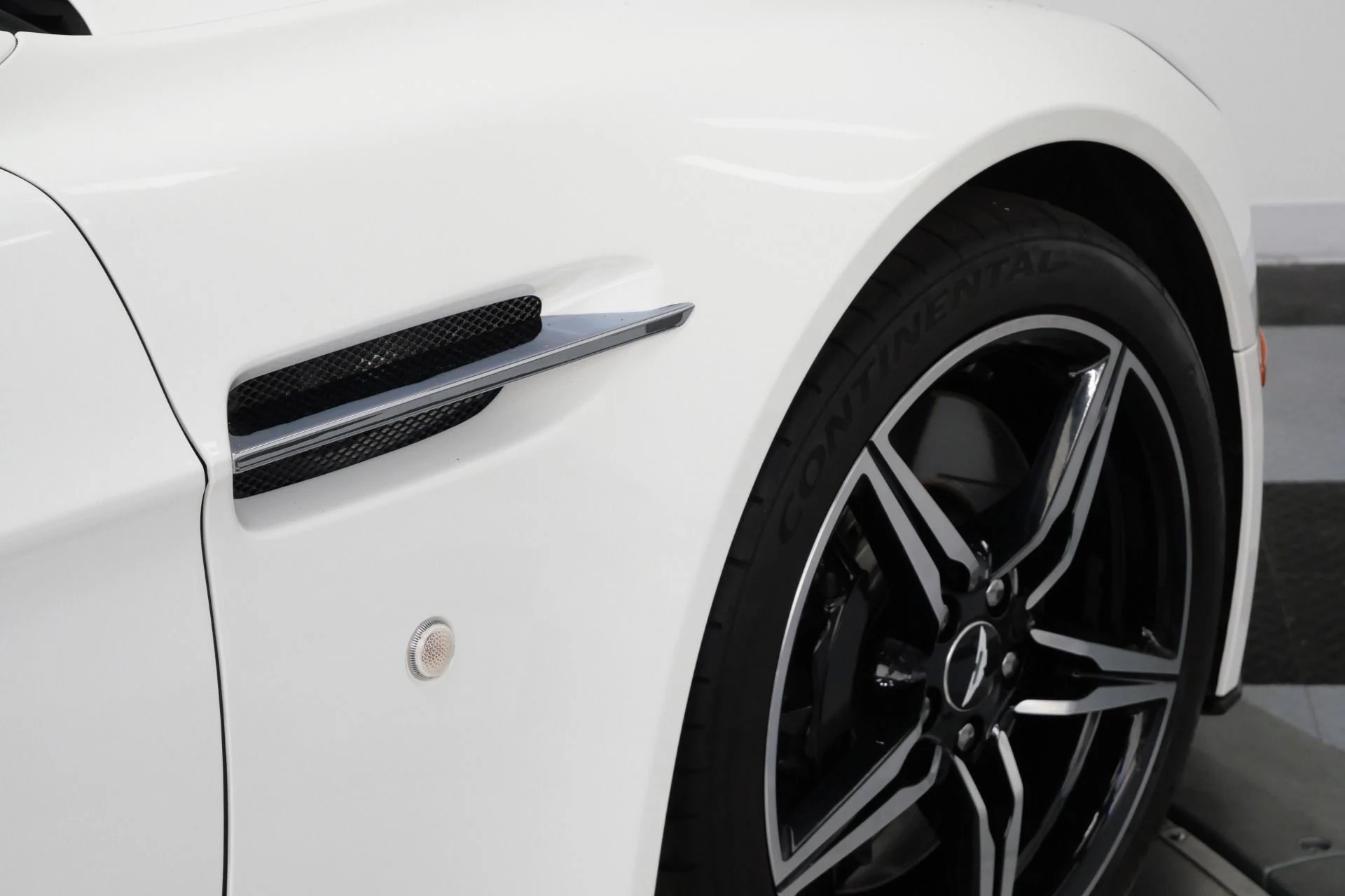 mph036_580660505_Used_2016_Aston_Martin_V8_Vantage_GT_7_Speed_Manual_Low_Miles_Sport_Exhaust_1777396447_d16b1b4416