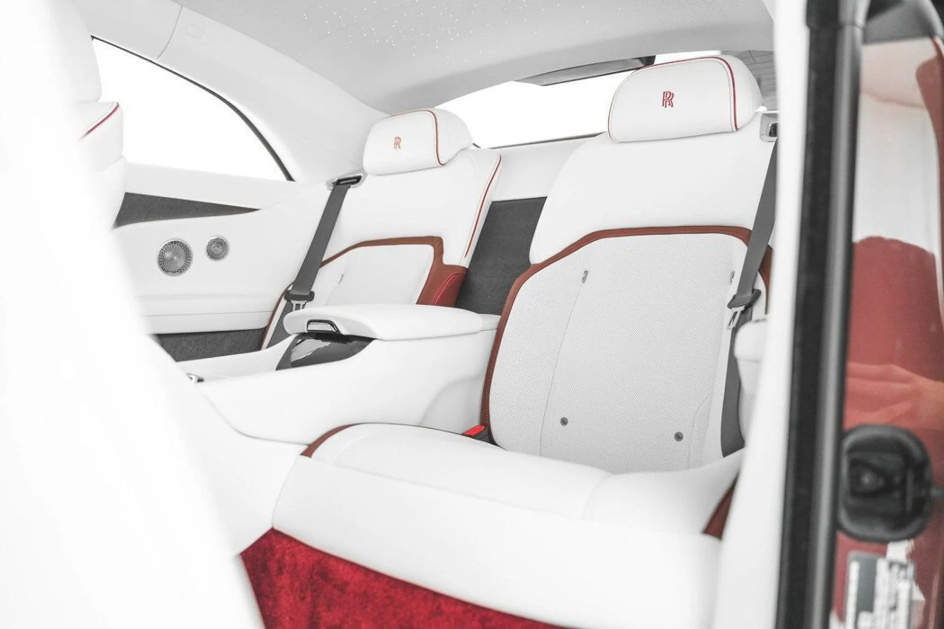 mph036_583210126_8dce75244790d01fa2926d432d2a13c8x_a673f61ef1