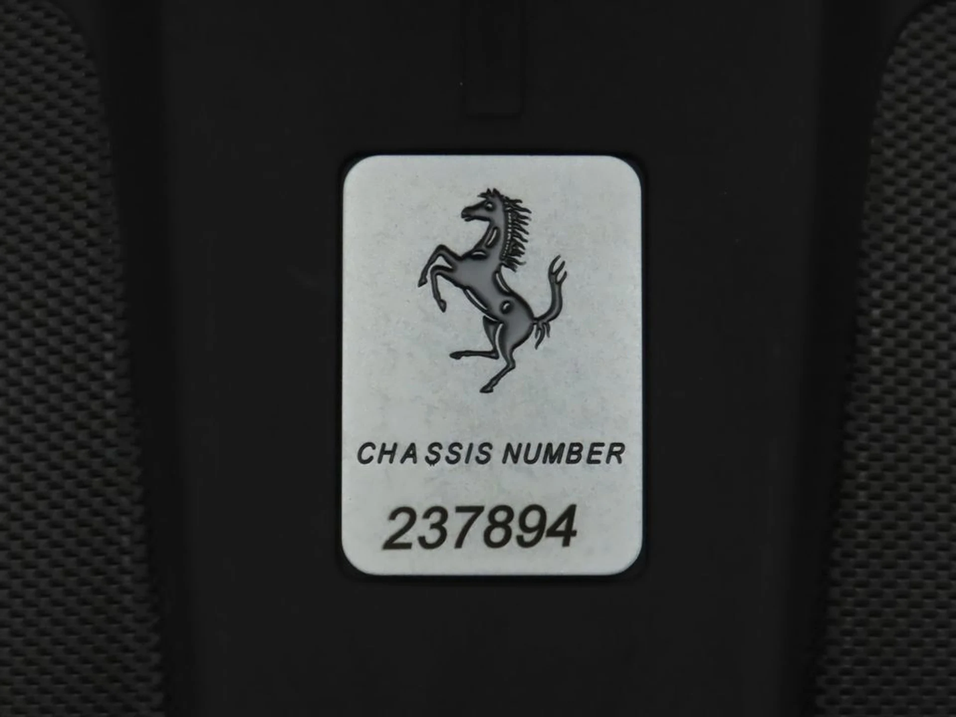 mph036_586465842_used_2019_ferrari_portofino_base_8119_22954184_37_1024_a0816afd38