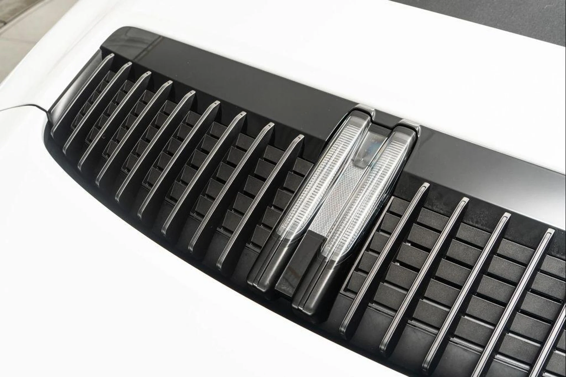 mph036_588401059_Tc_BK_Oim1_d3fxia_N9ve_s8_B_Bd4_99680ab47a