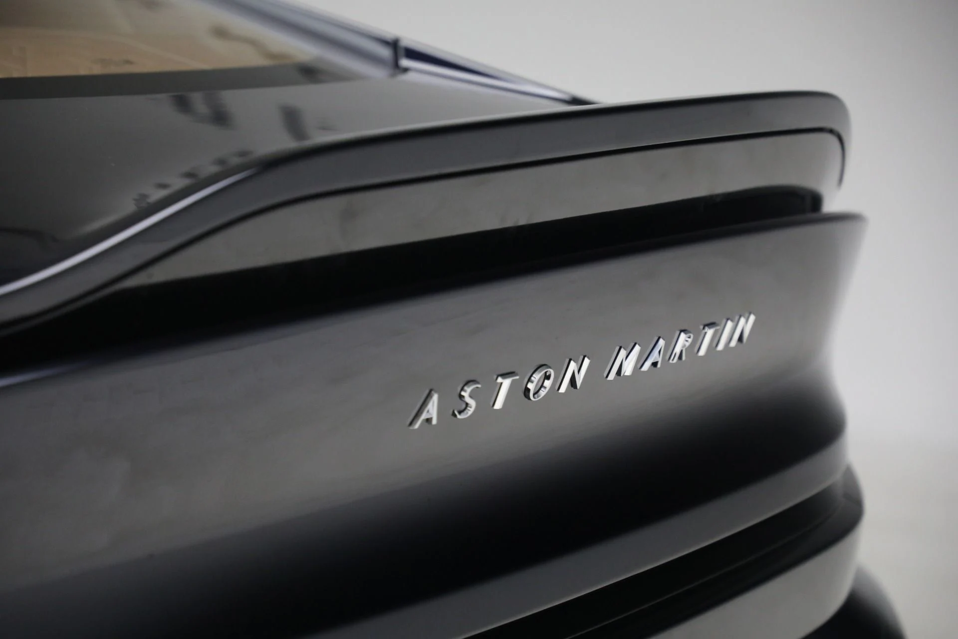 mph036_59154621_New_2026_Aston_Martin_Vanquish_b70c58e579