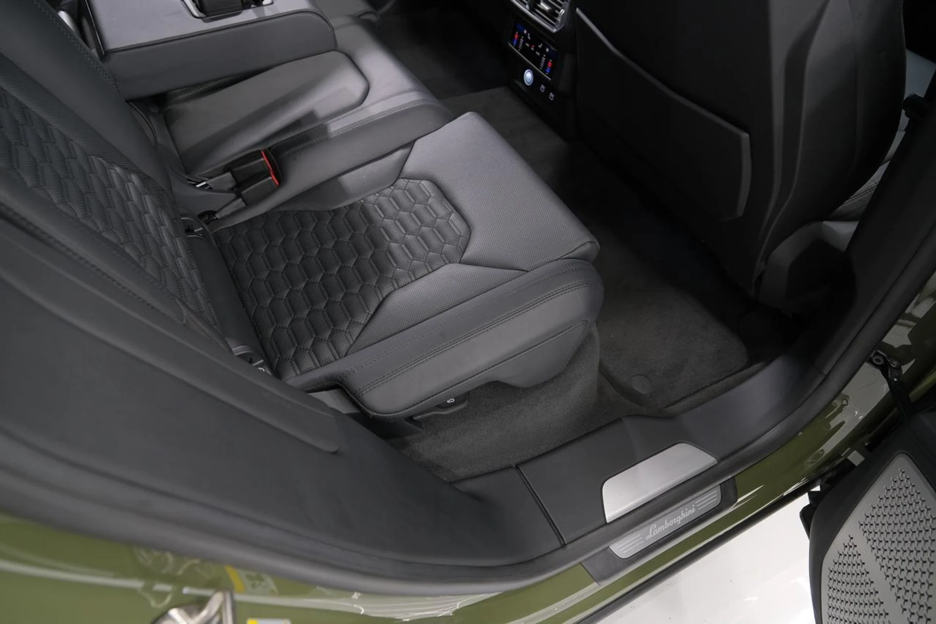 mph036_595664042_aaab24cc0f95d02c474cbfcace33dba1_300e870e78