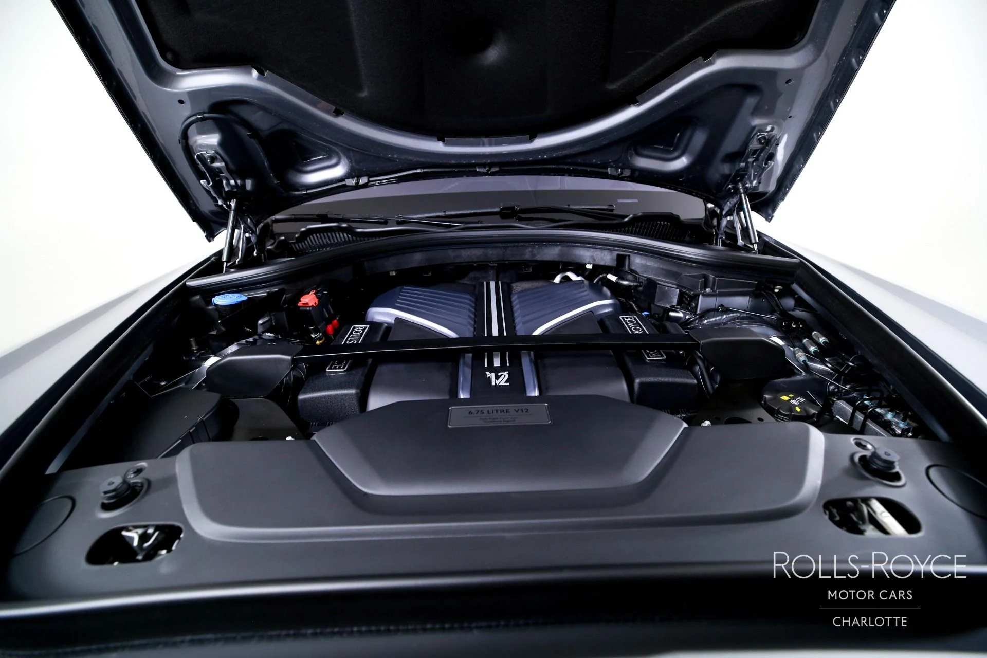 mph036_61580107_Used_2026_Rolls_Royce_Black_Badge_Cullinan_1771362951_a77c21748a