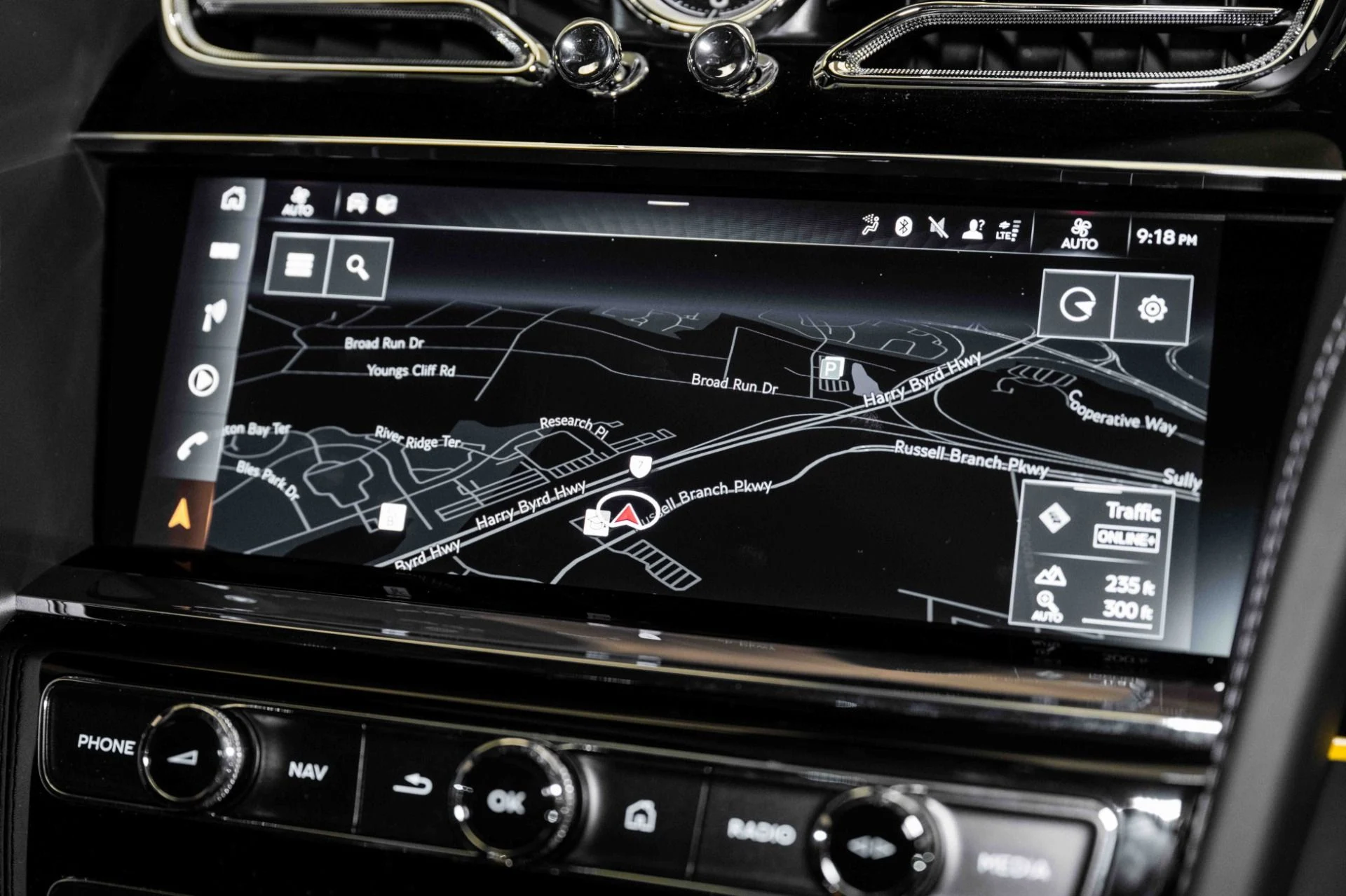 mph036_635559159_Used_2024_Bentley_Bentayga_Azure_V8_1758720540_d728dc36a5