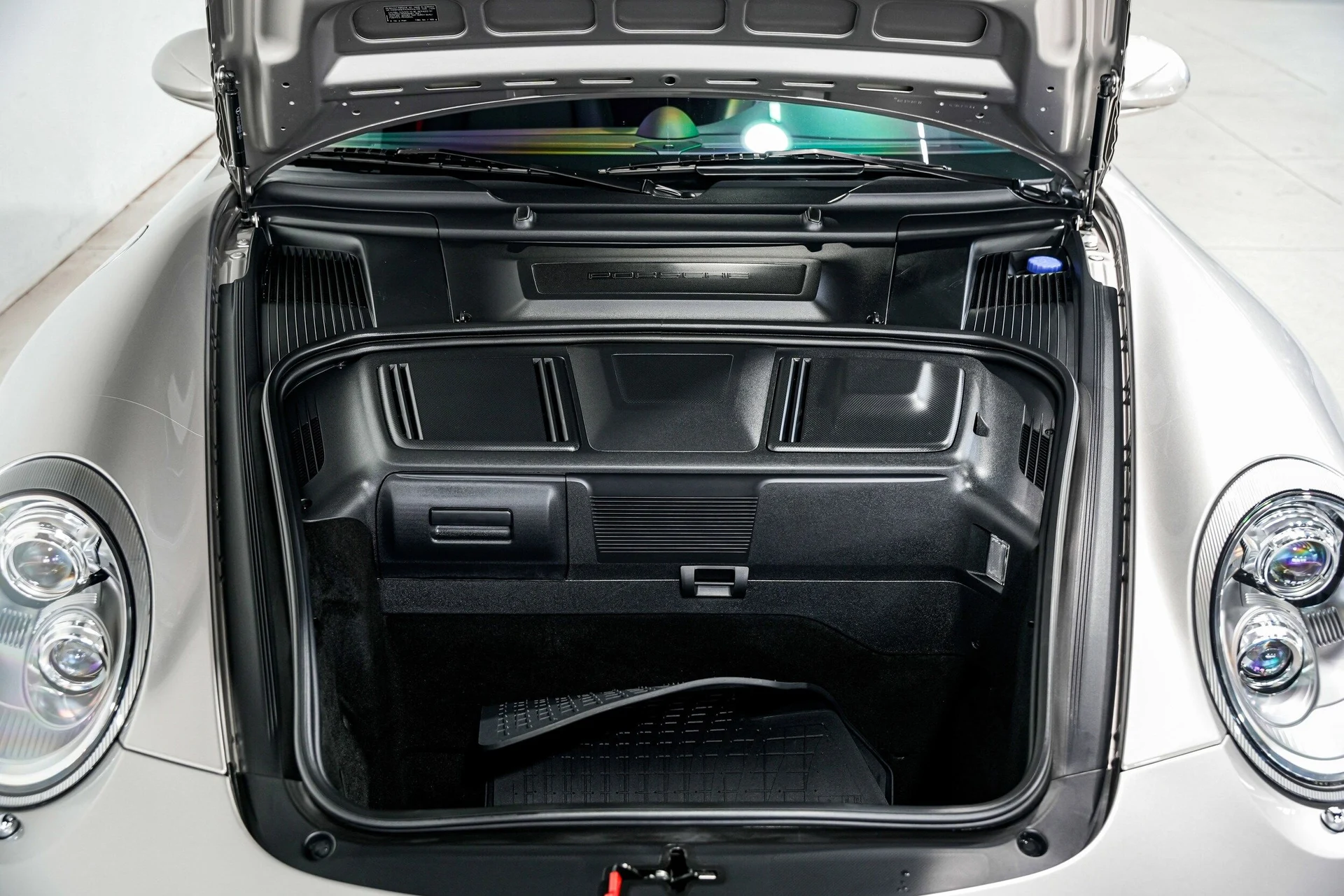 mph036_638174050_1d7d1cb48f1a97ef1c05dfe352011b56x_ef5573e9e4