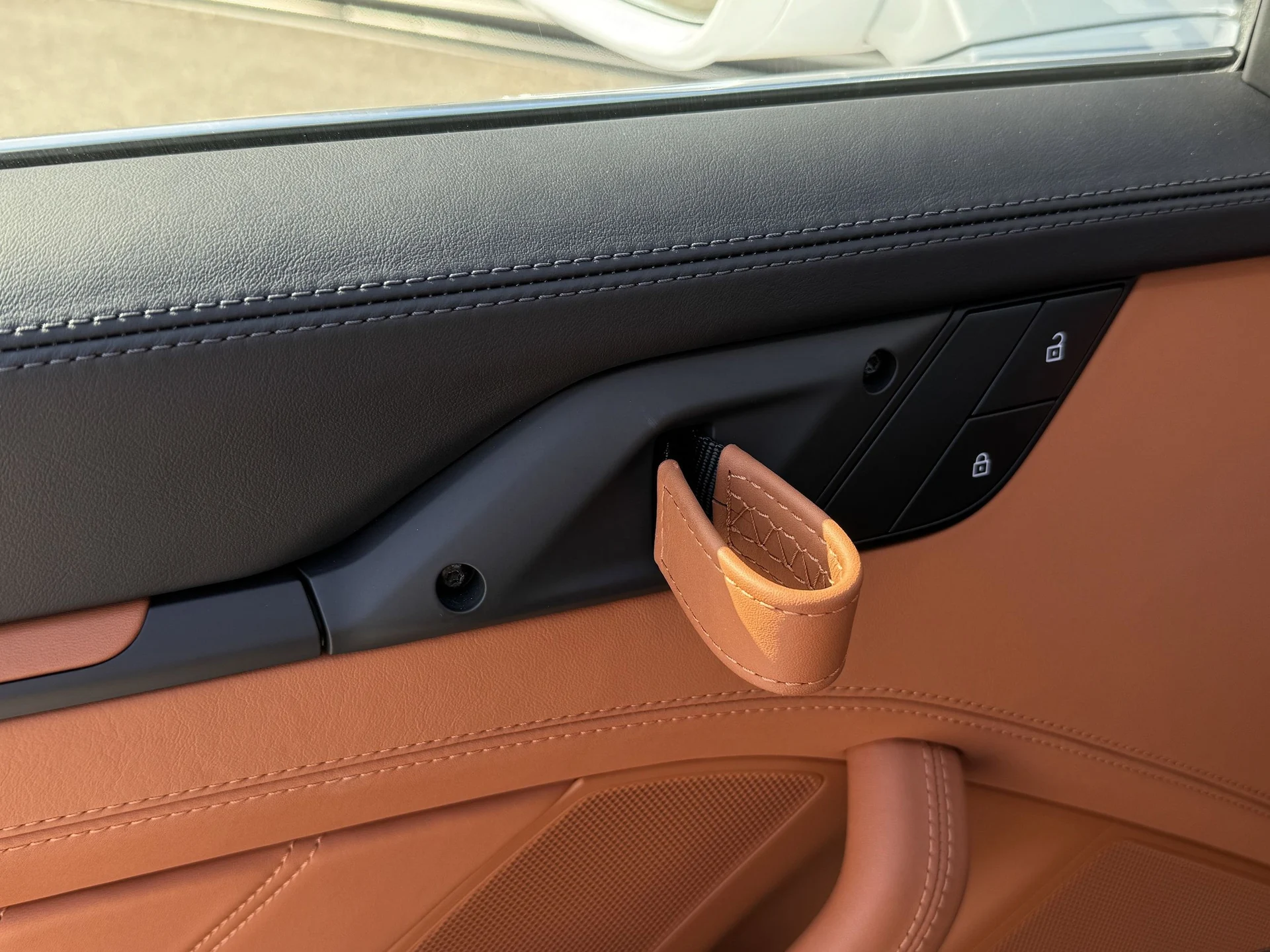 mph036_639501743_f5f185bf3ead41d610711f338d33f1e5x_f76b622cb1