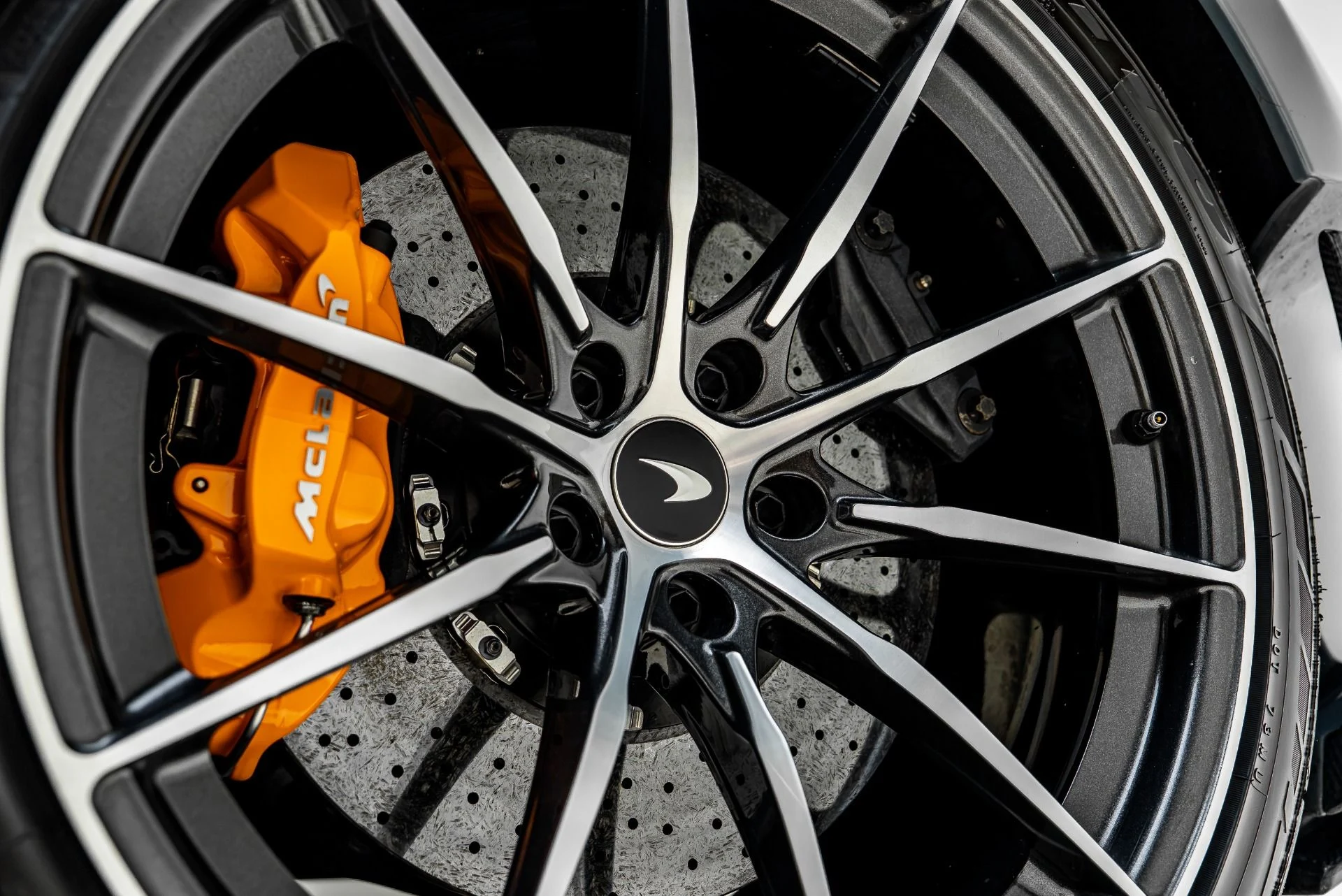 mph036_66369461_Used_2020_Mc_Laren_600_LT_Spider_1784578388_3839193904
