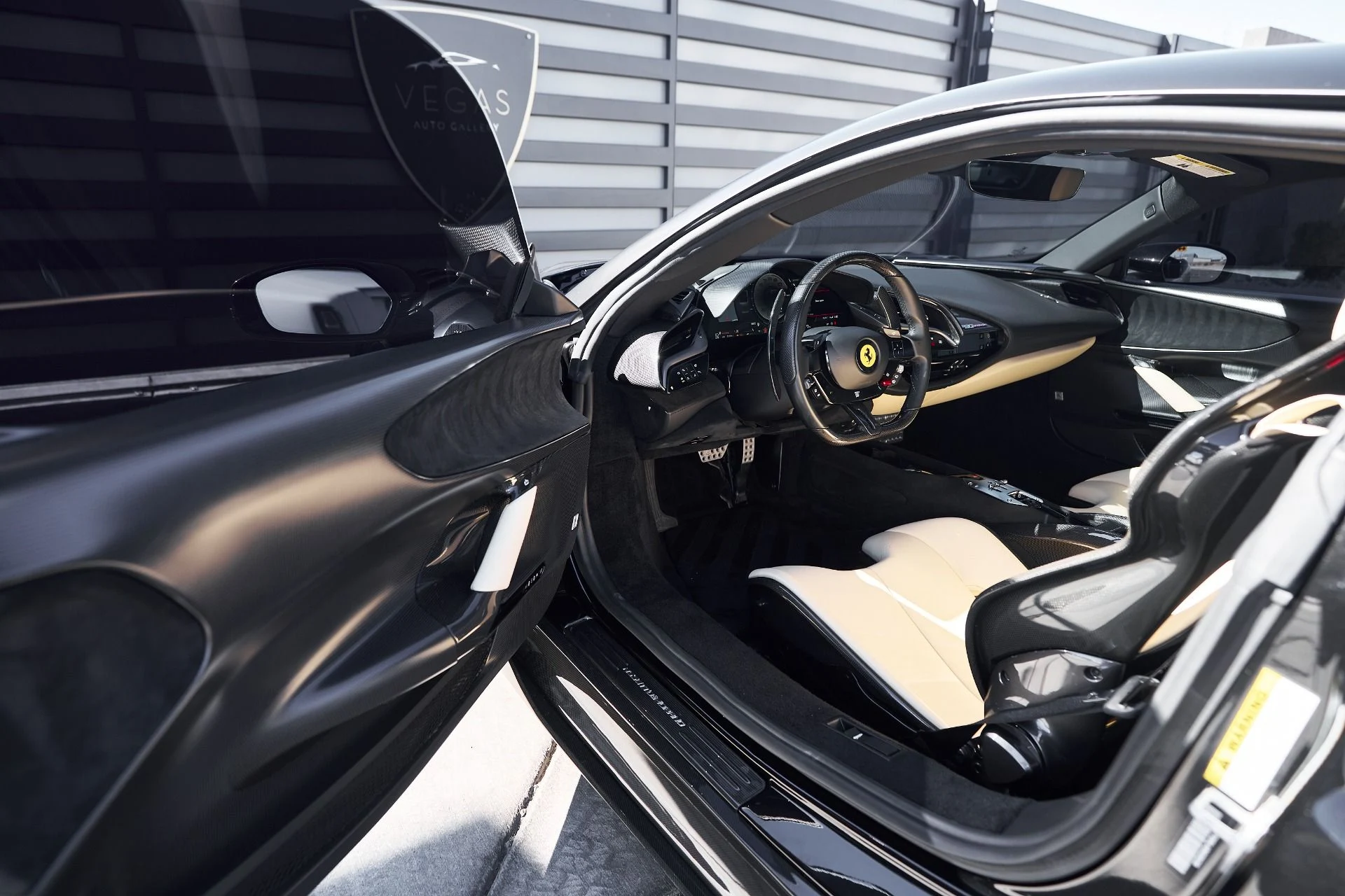 mph036_664602395_Used_2022_Ferrari_SF_90_Stradale_Base_1760227000_a184a58970