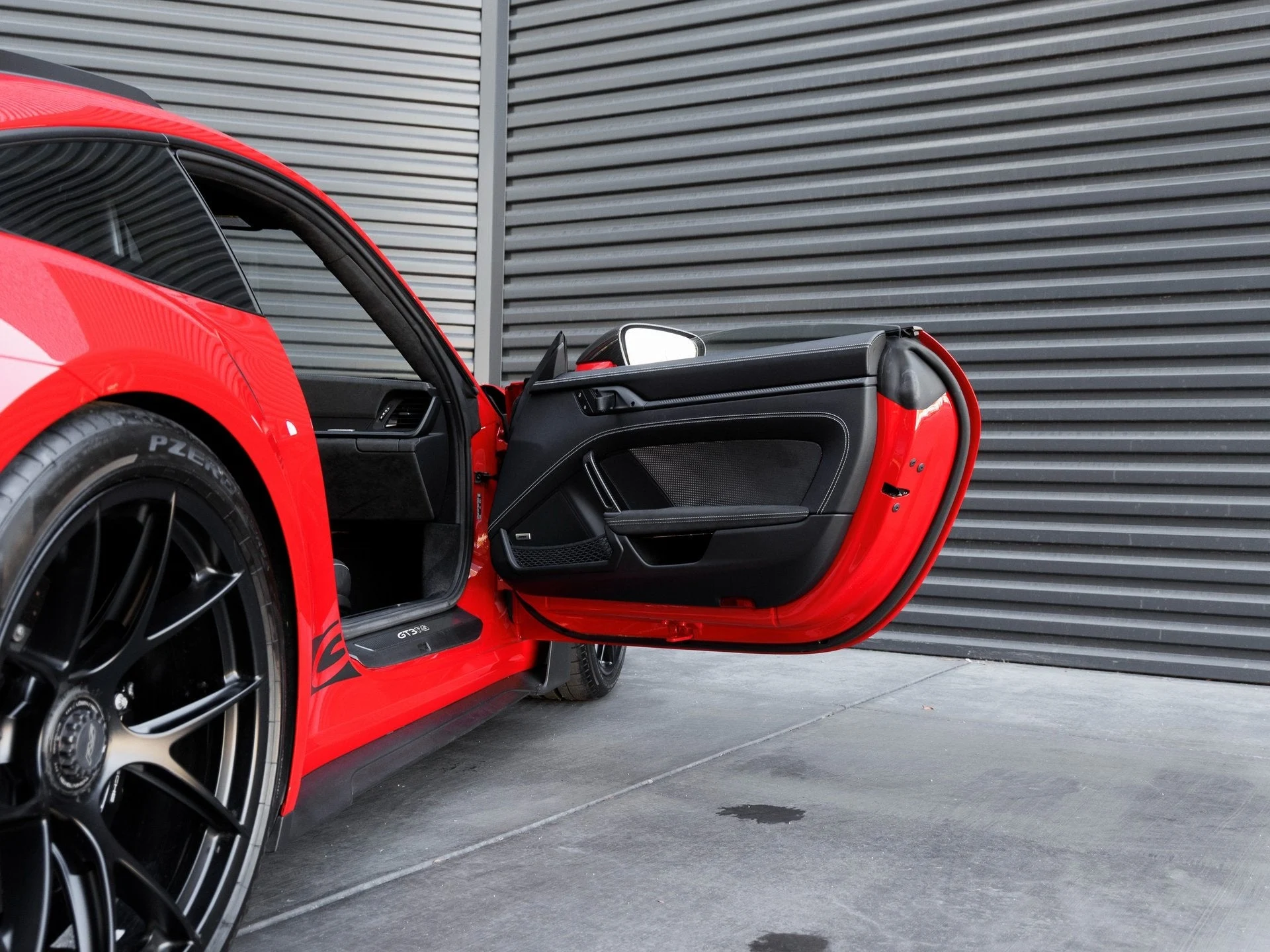 mph036_668111172_37_220fdb4325