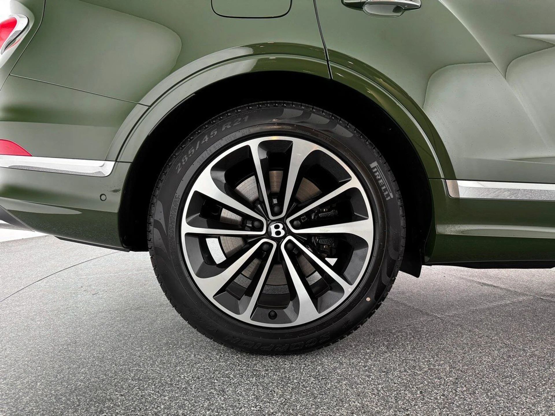 mph036_677404615_f856e2f6285f6818a1be4aa7e9c3afb7_2f3a277355