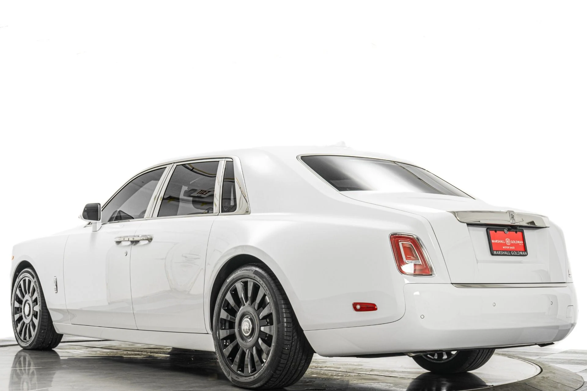 mph036_679766594_Used_2023_Rolls_Royce_Phantom_Shooting_Star_Headliner_Very_Low_Miles_1768421489_c74bd76fea